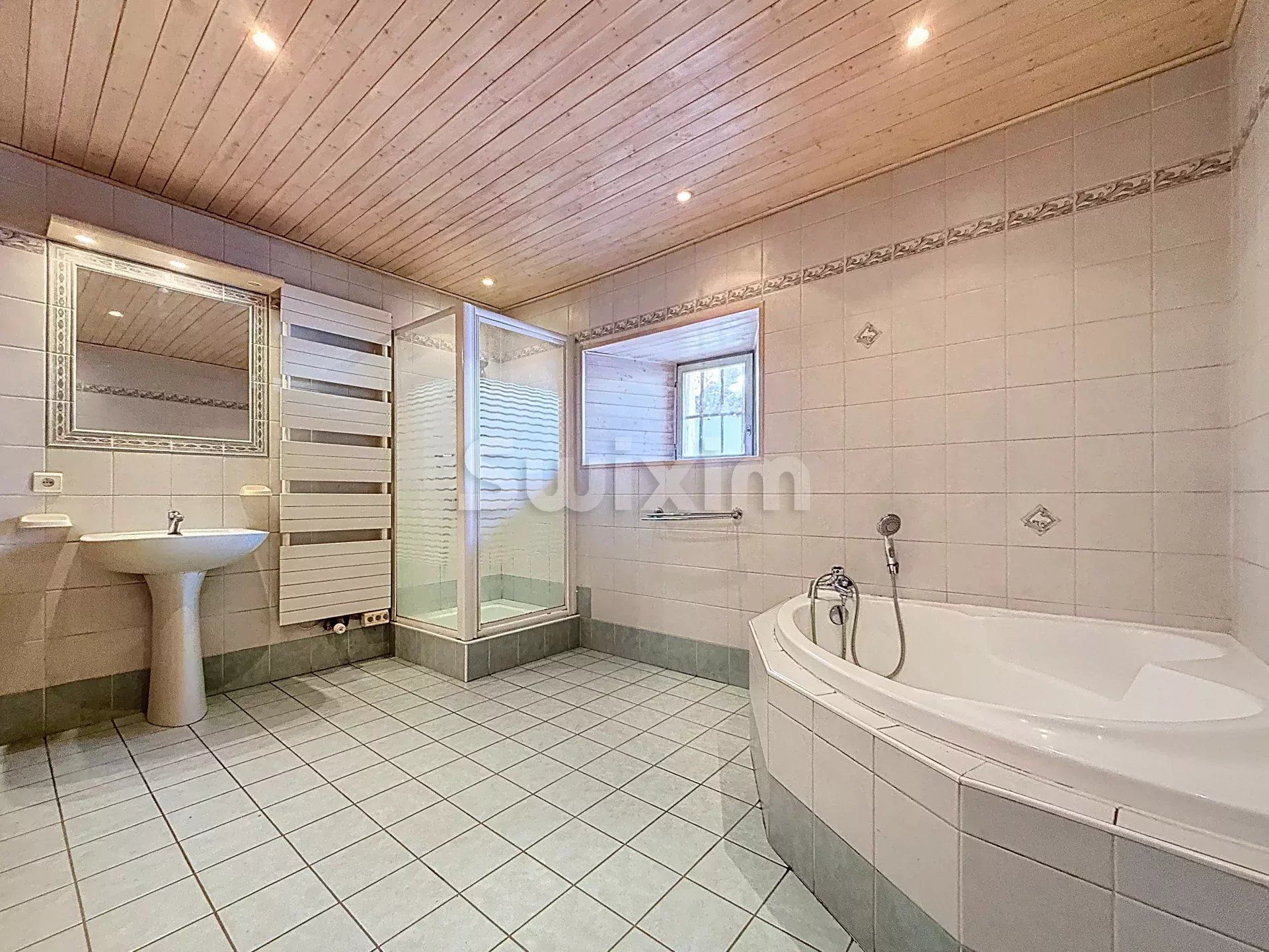 farmhouse 10 Rooms for sale on Saint-Gervais-les-Bains (74170)