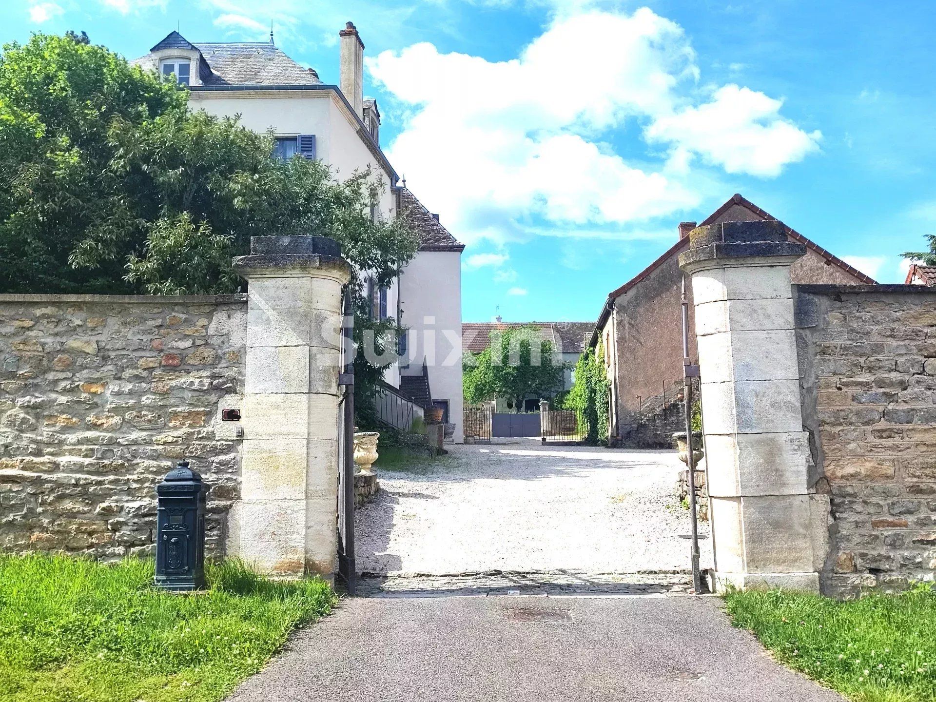 propiedad 12 Salas en venta en Beaune (21200)
