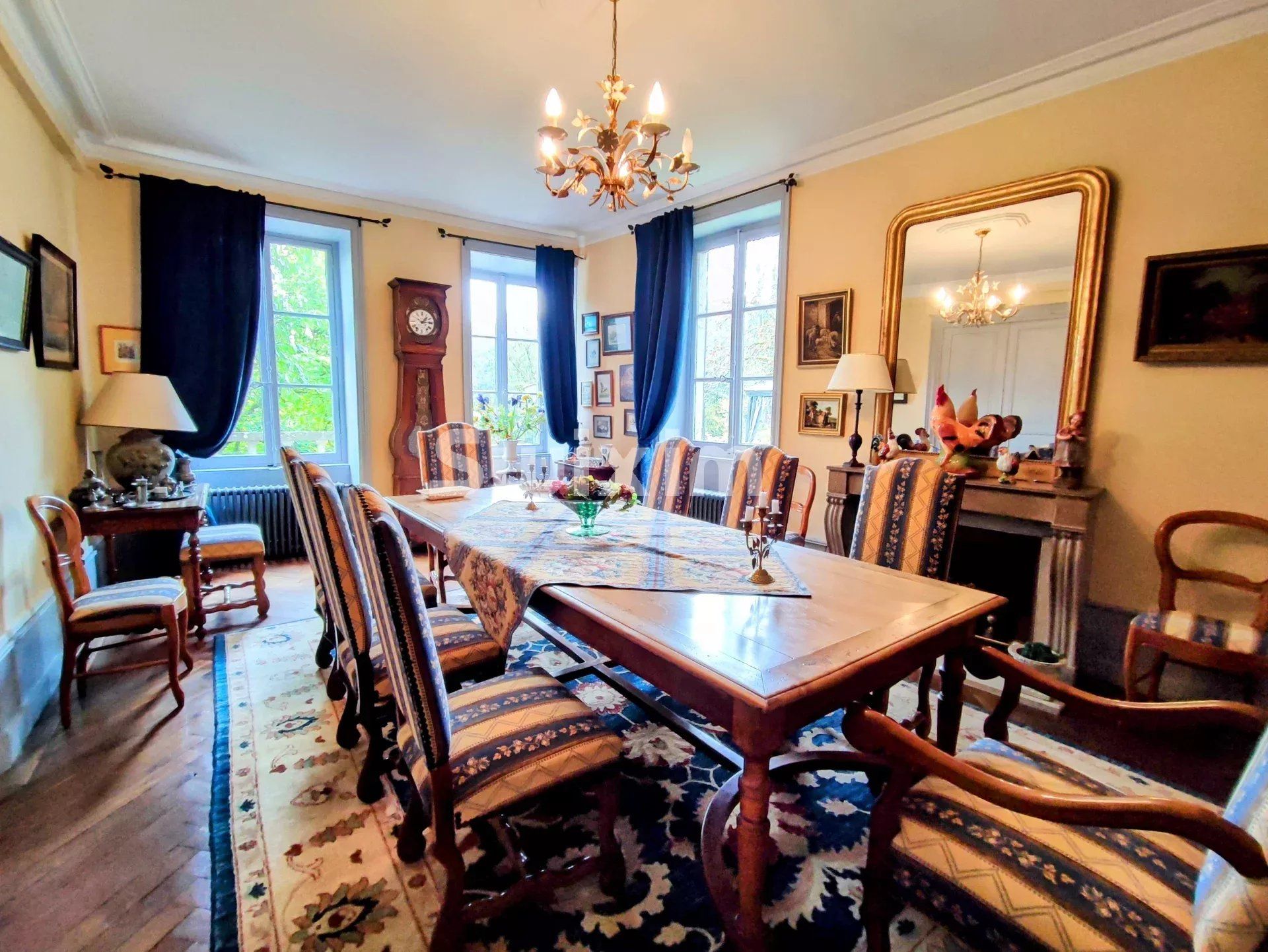 property 12 Rooms for sale on Beaune (21200)