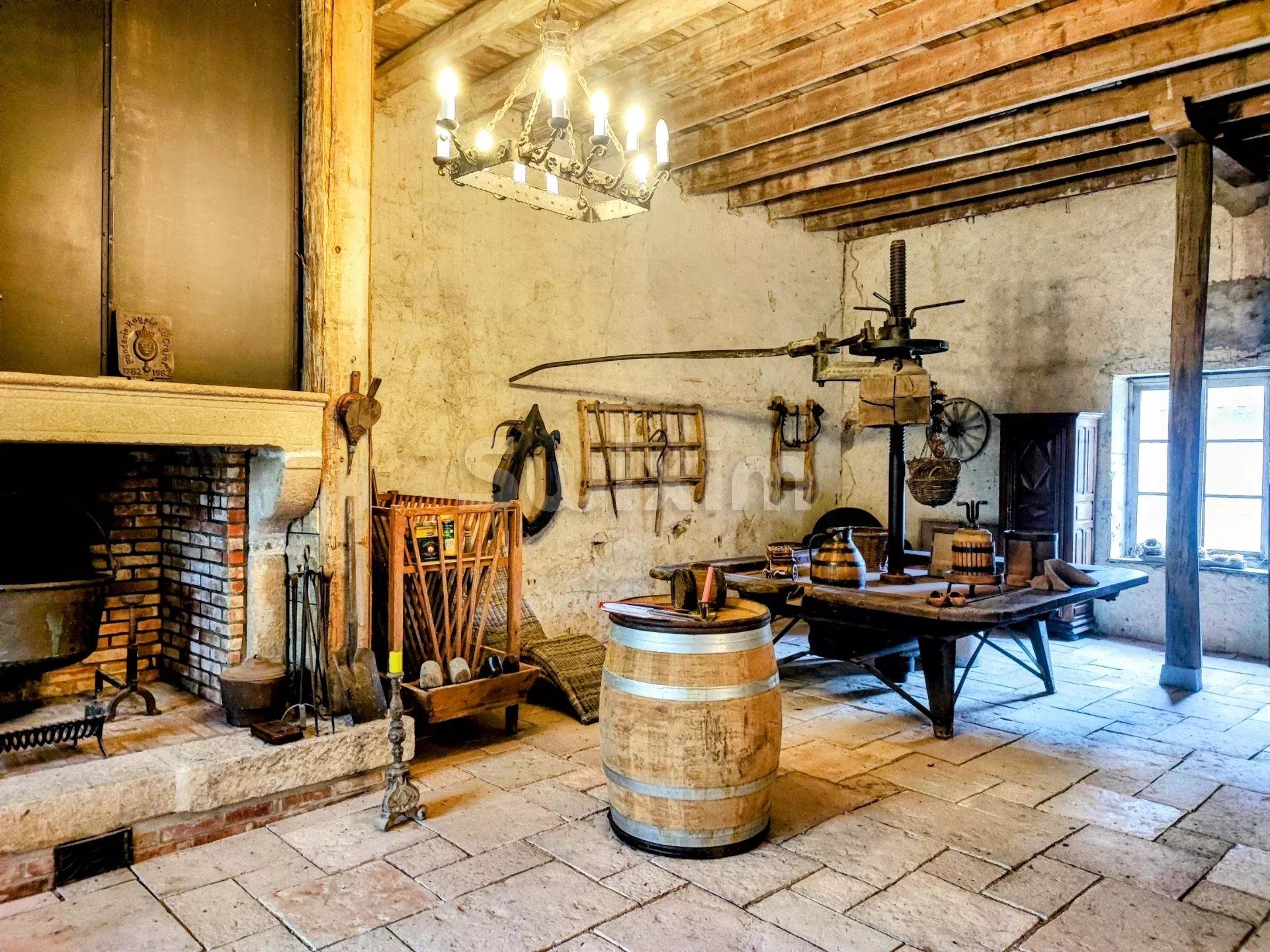 propriété 12 Pièces en vente sur Beaune (21200)