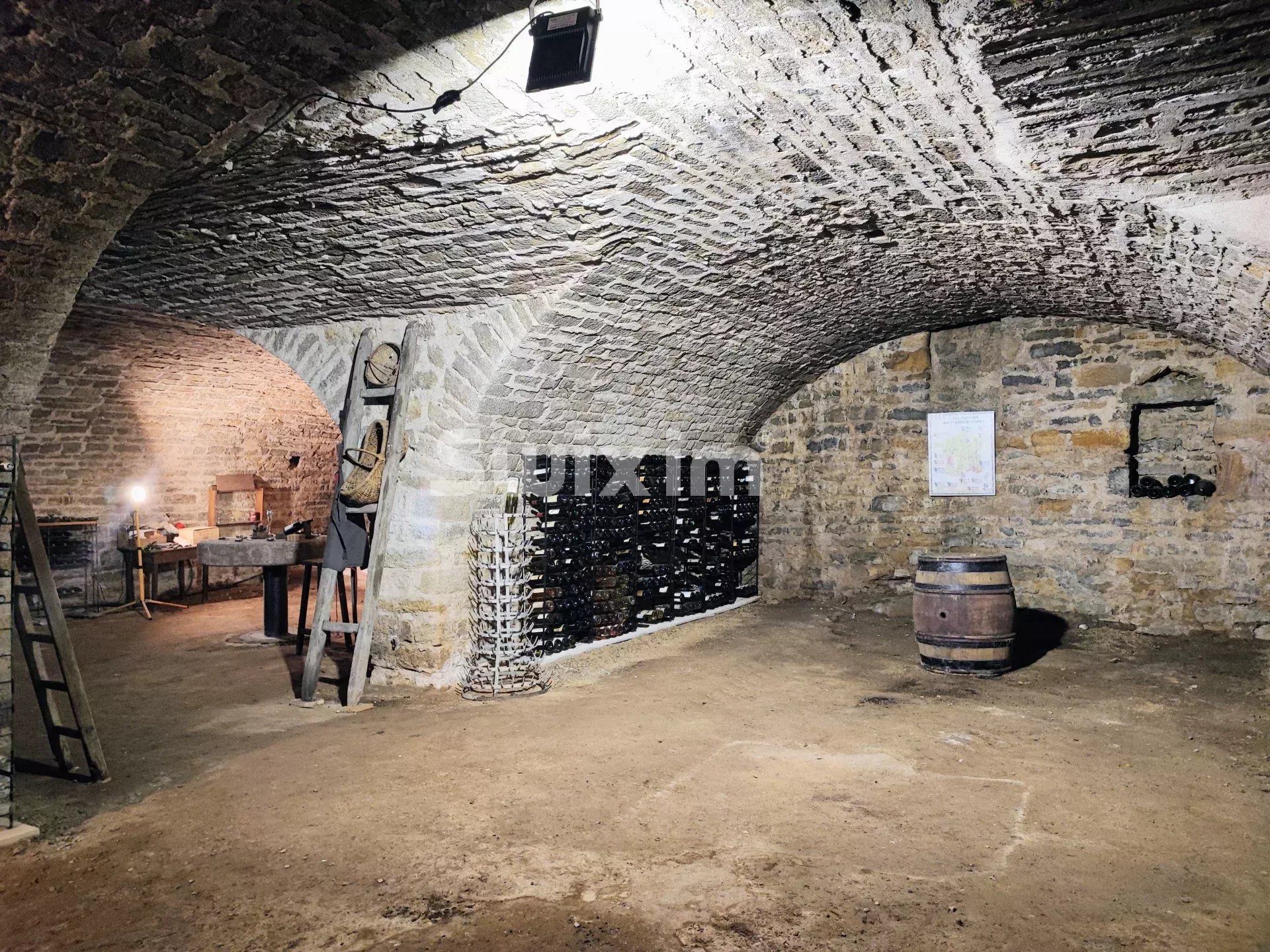 property 12 Rooms for sale on Beaune (21200)