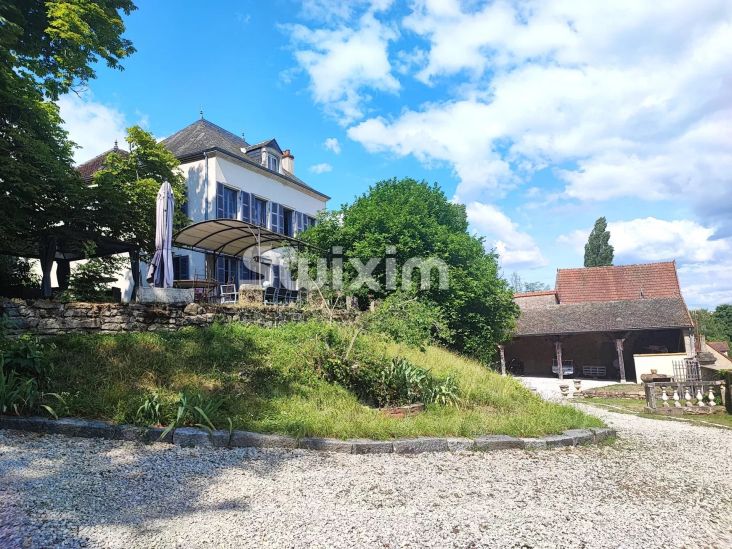 Vente Propriété Beaune 12&nbsp;Pièces 418&nbsp;m²