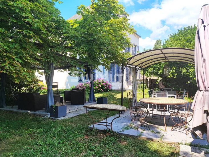 Venta Propiedad Beaune 12&nbsp;Salas 418&nbsp;m²