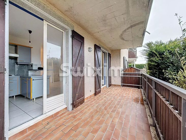 Sale Apartment Ornex 1&nbsp;room 34&nbsp;m²