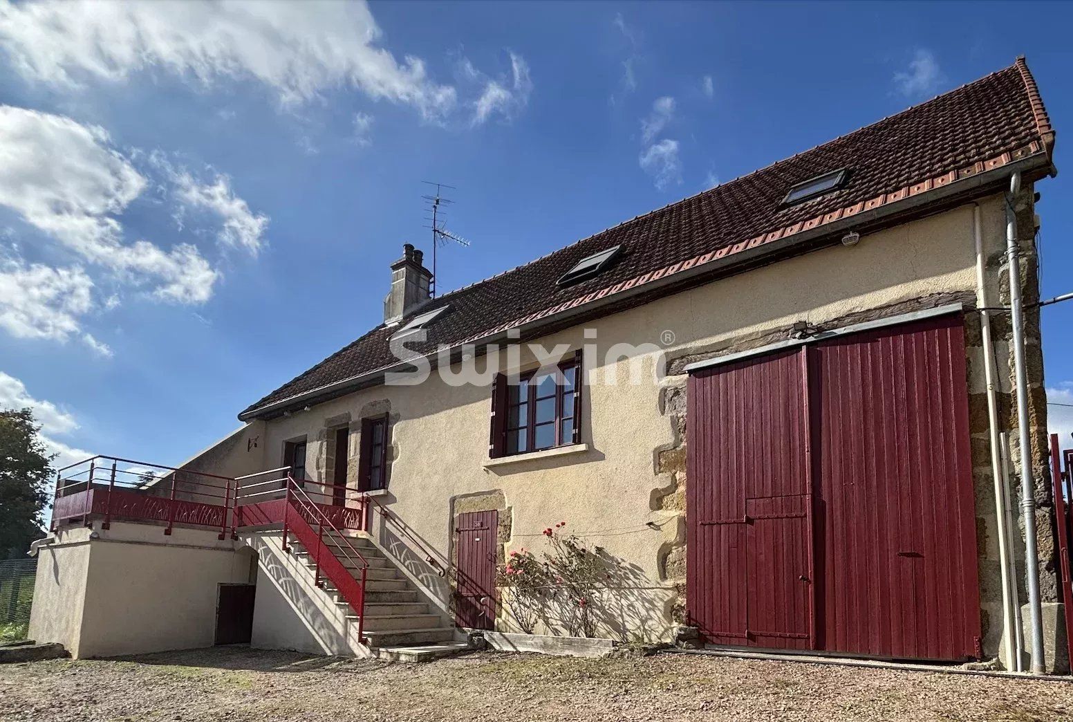 house 6 Rooms for sale on Bazoches (58190)