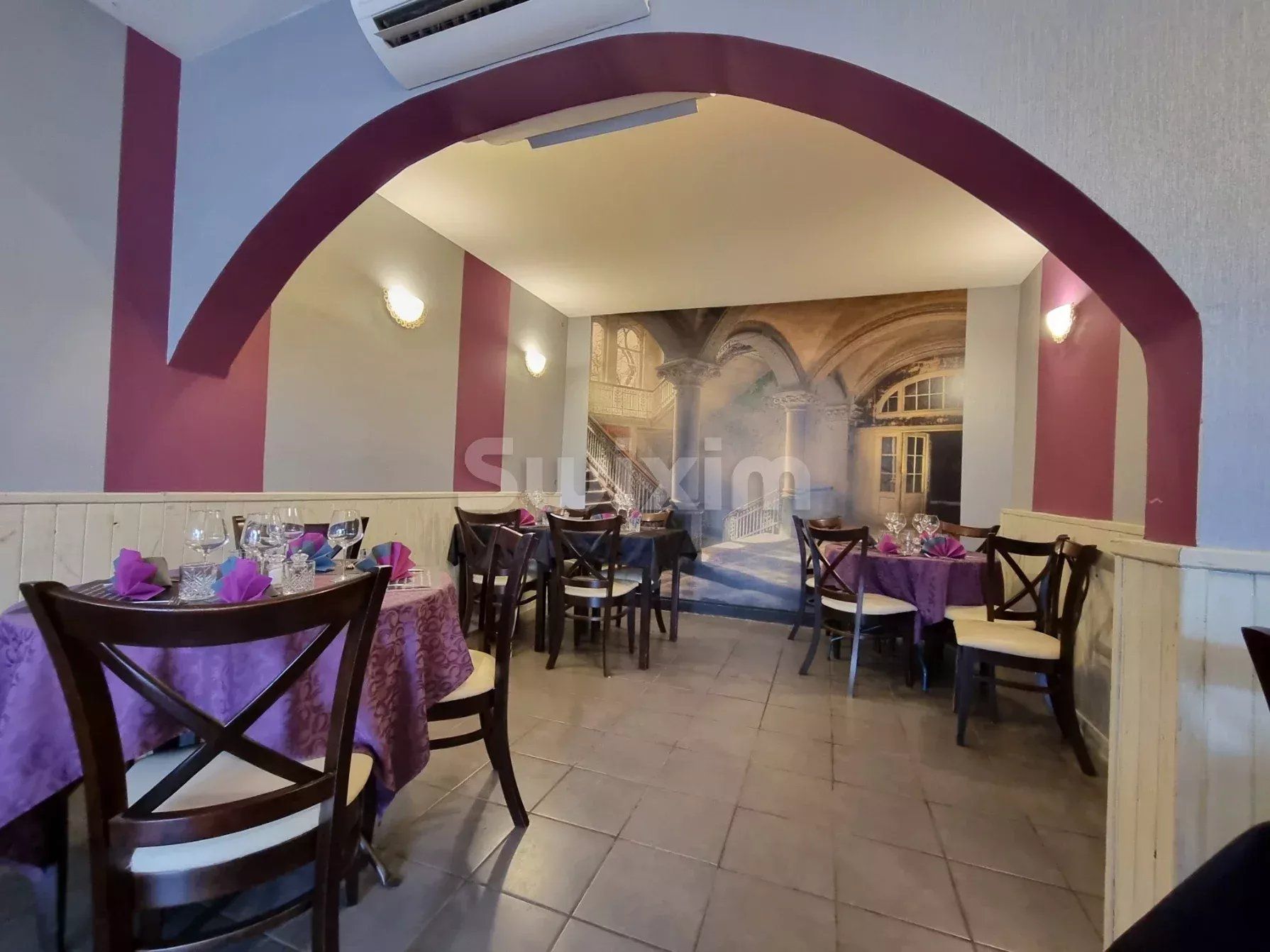 comercial local 7 Quartos para venda sobre Clamecy (58500)