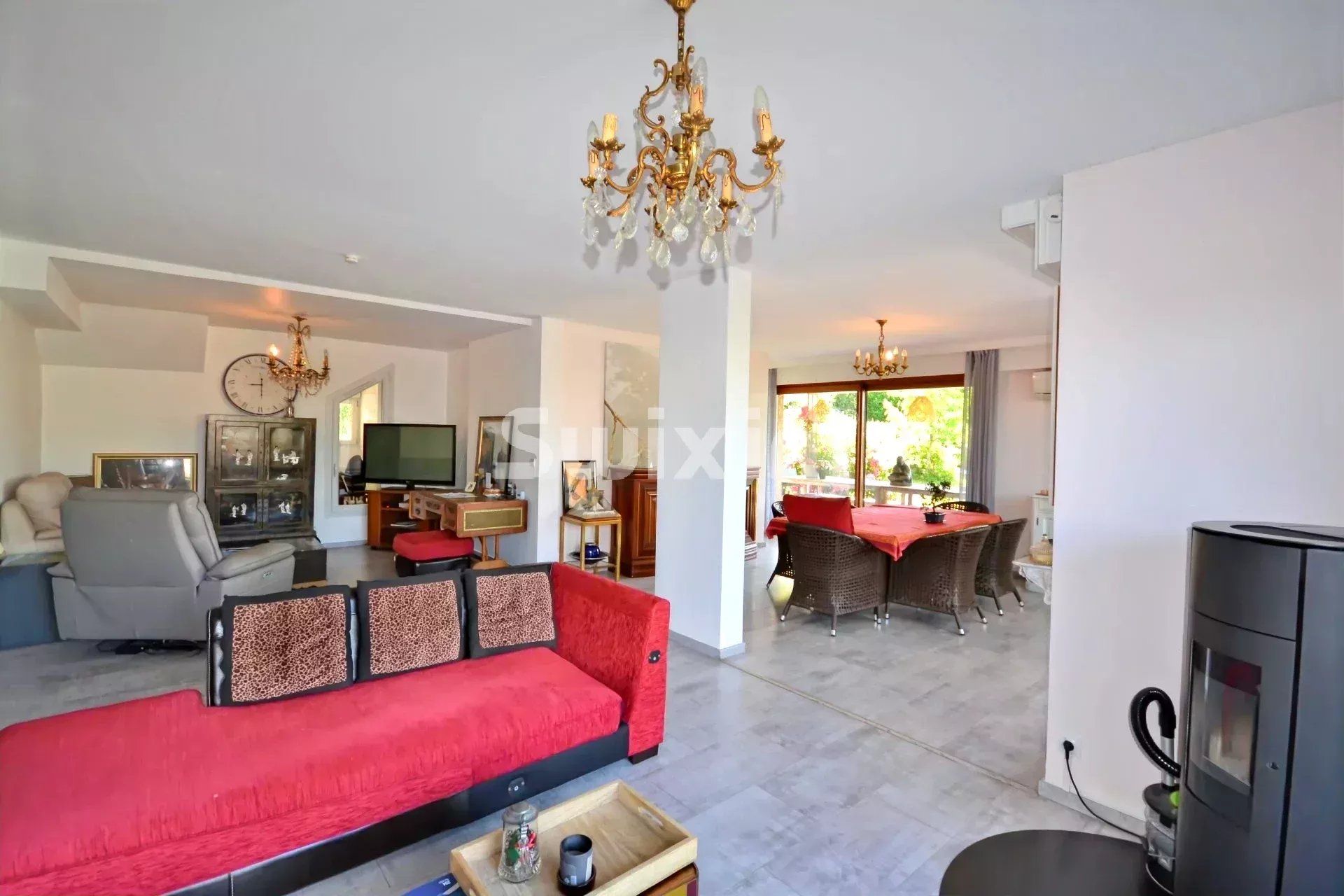 house 10 Rooms for sale on Annecy-le-Vieux (74940)