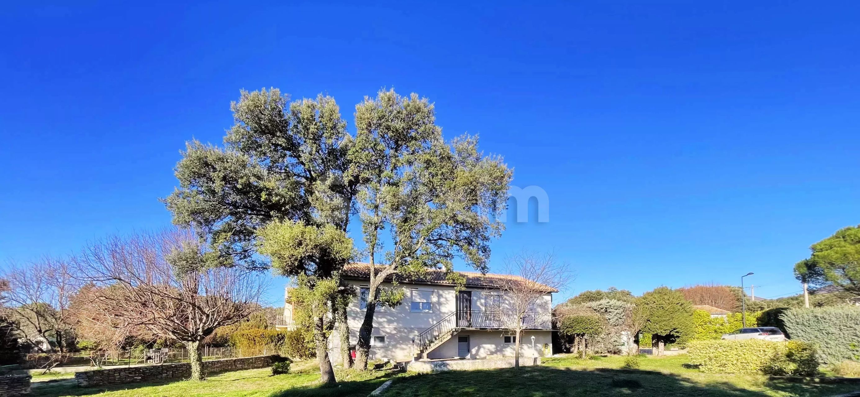 villa 5 Camere in vendita su Taulignan (26770)
