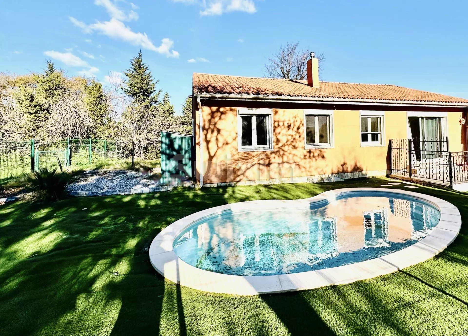 villa 5 Quartos para venda sobre Laudun-l'Ardoise (30290)