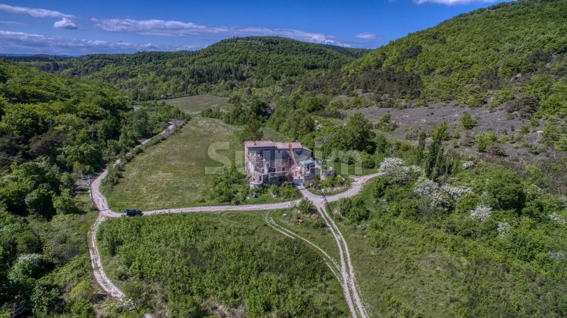 mas 15 Salas en venta en Grignan (26230)