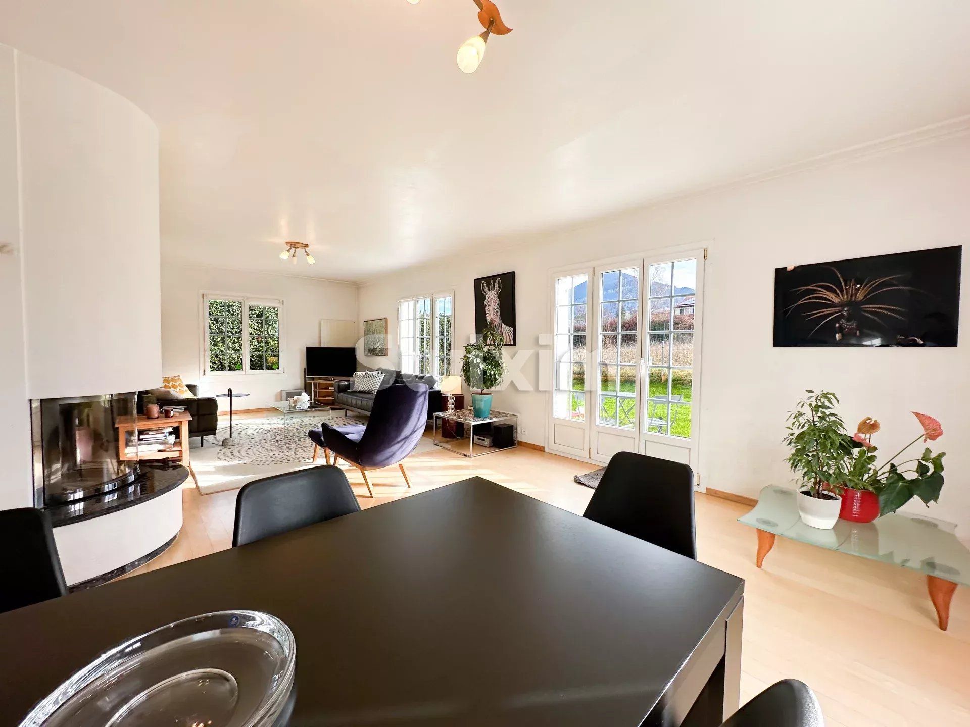 maison 8 Pièces en vente sur Veyrier (1255)