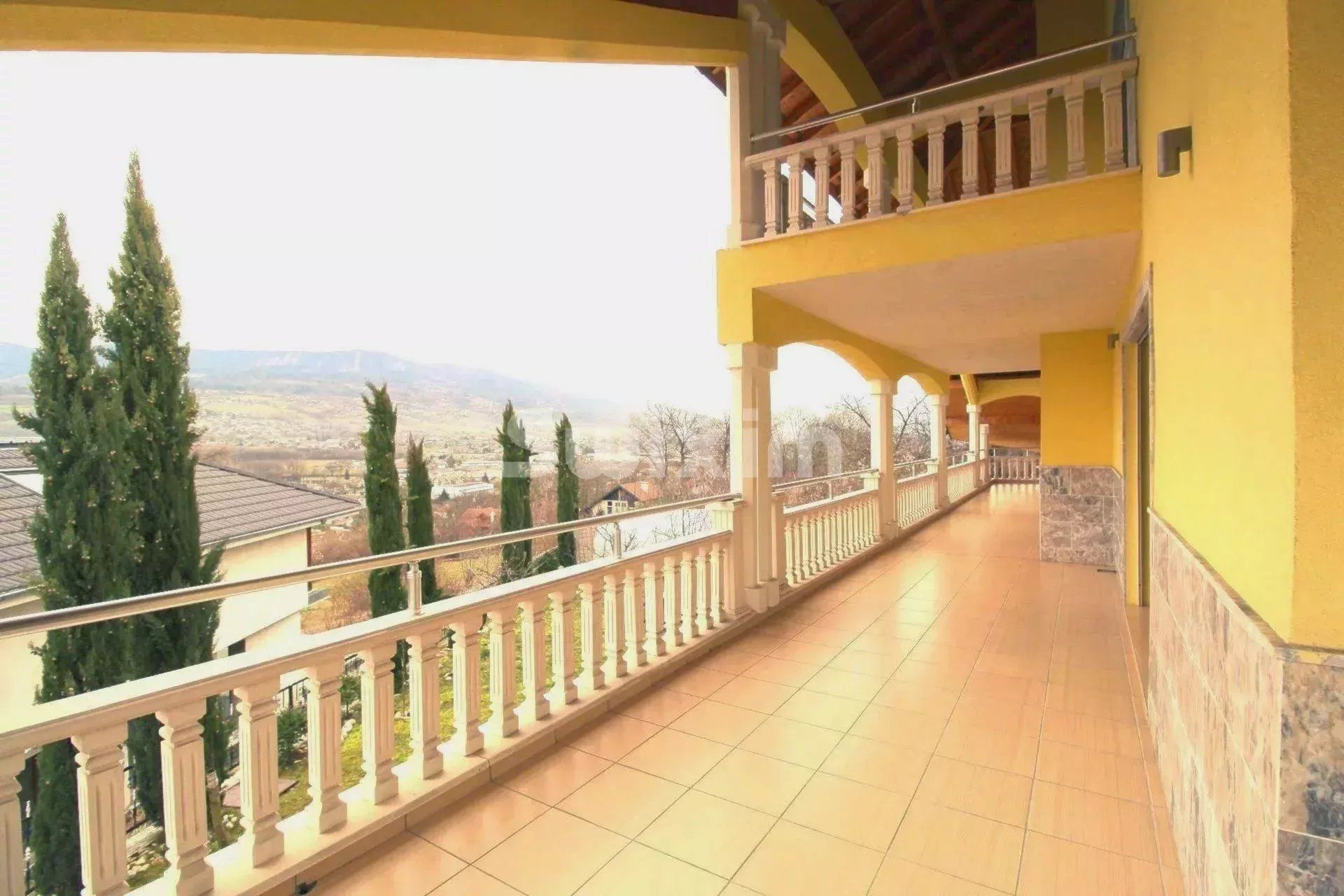 propriété 15 Pièces en vente sur Vétraz-Monthoux (74100)