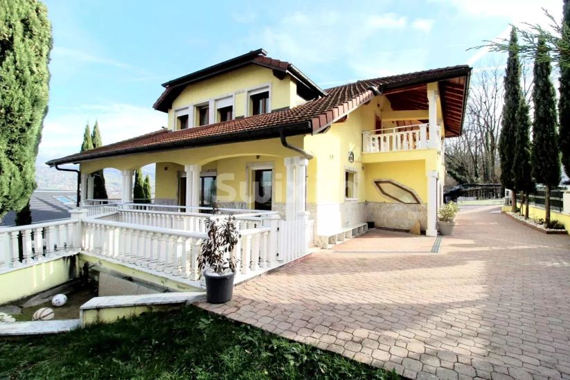Venta Propiedad Vétraz-Monthoux 15&nbsp;Salas 366.18&nbsp;m²
