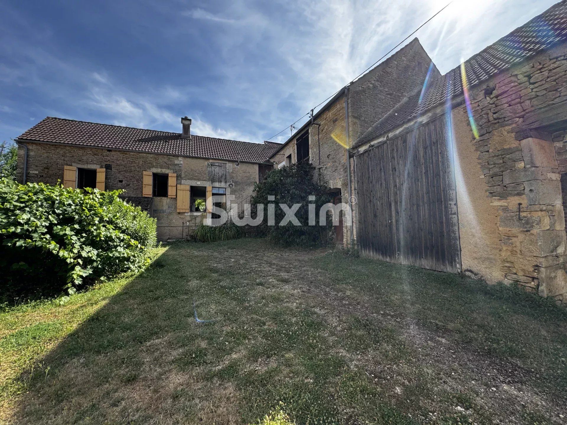 casa 4 Camere in vendita su Santigny (89420)