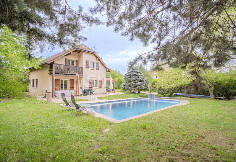 Vente Maison Prévessin-Moëns 7 Pièces 204 m²