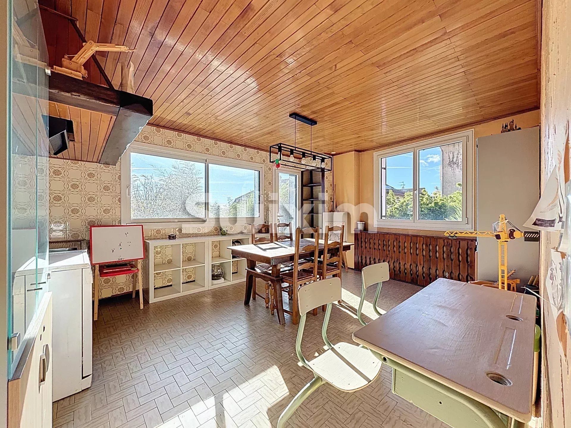 maison 10 Pièces en vente sur Péron (01630)