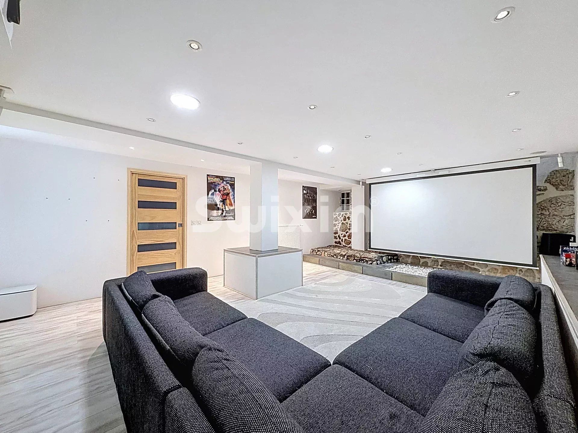 casa 10 Camere in vendita su Péron (01630)