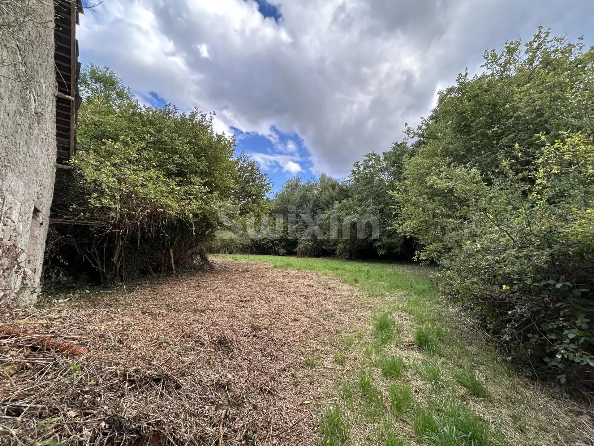 terreno en venta en Quarré-les-Tombes (89630)