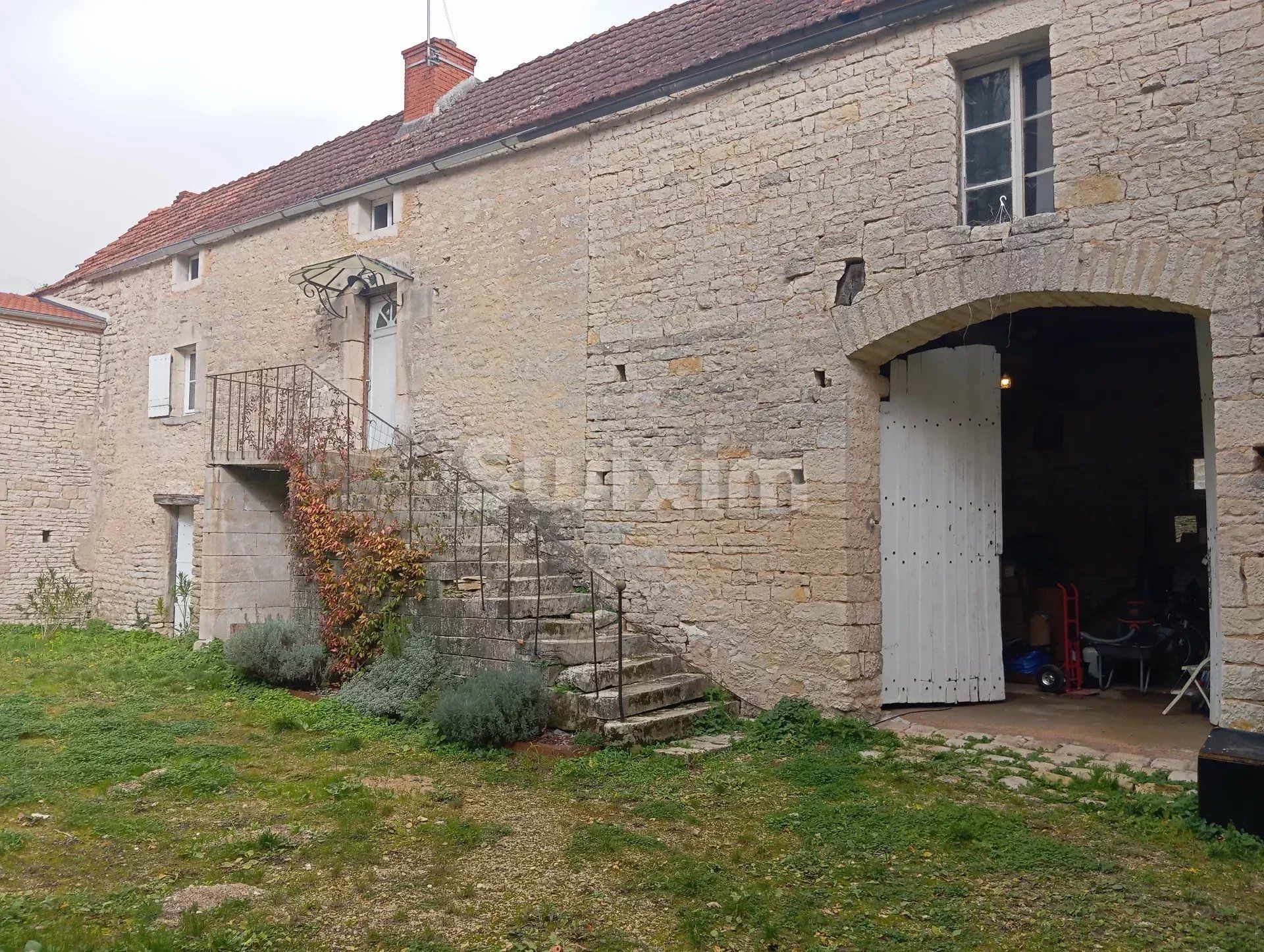 casa 6 Quartos para venda sobre Aisy-sur-Armançon (89390)