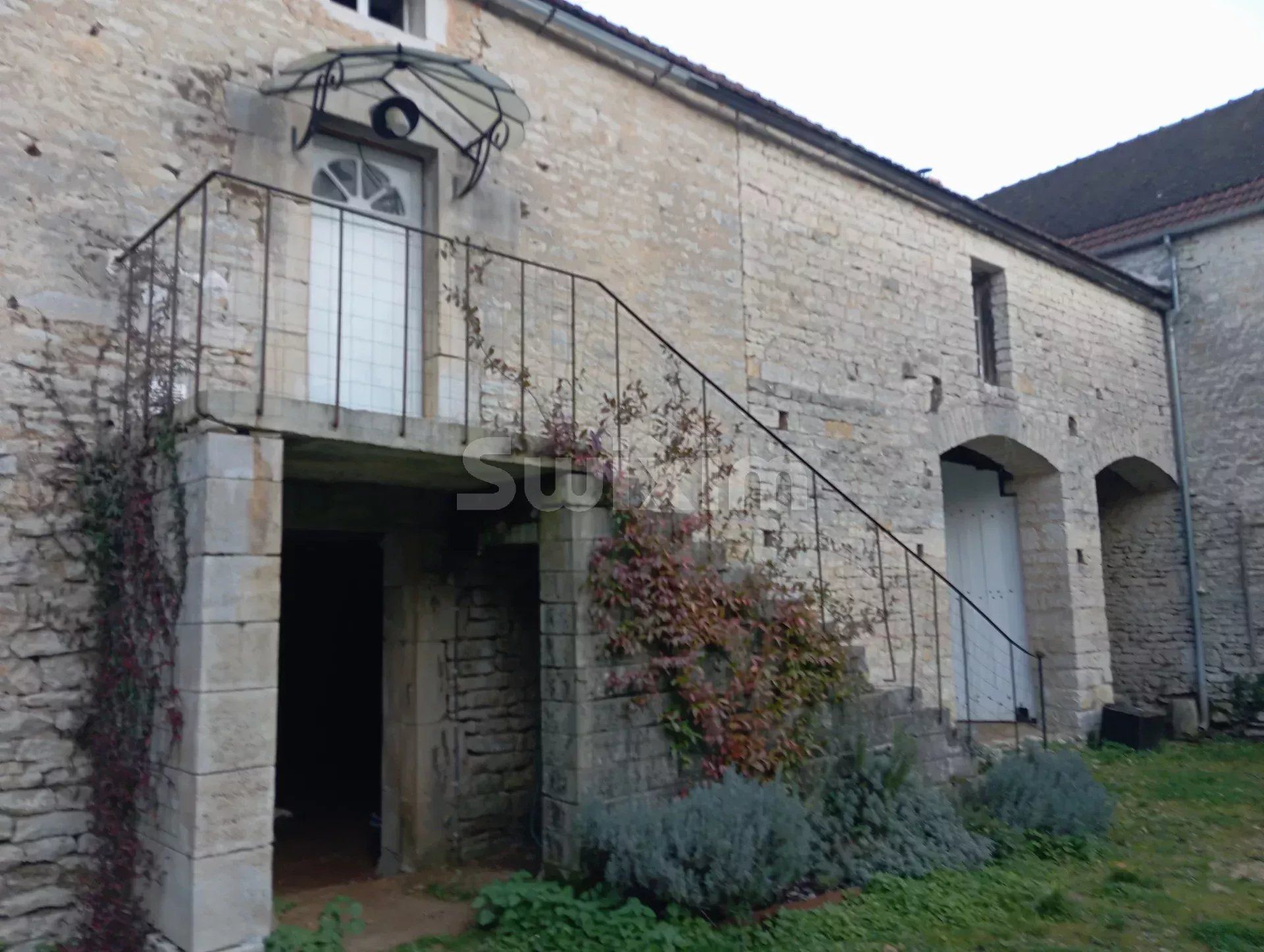 casa 6 Quartos para venda sobre Aisy-sur-Armançon (89390)