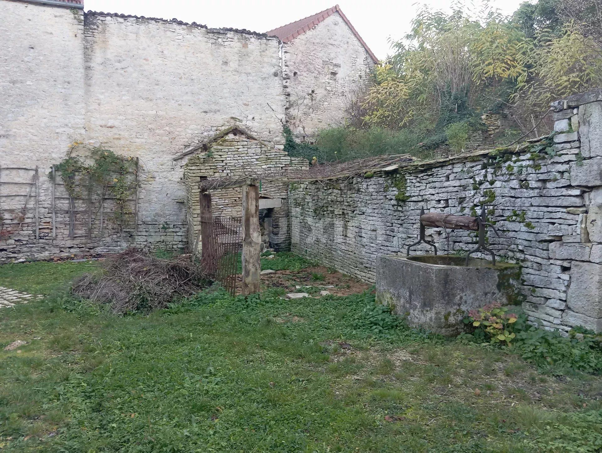 casa 6 Quartos para venda sobre Aisy-sur-Armançon (89390)