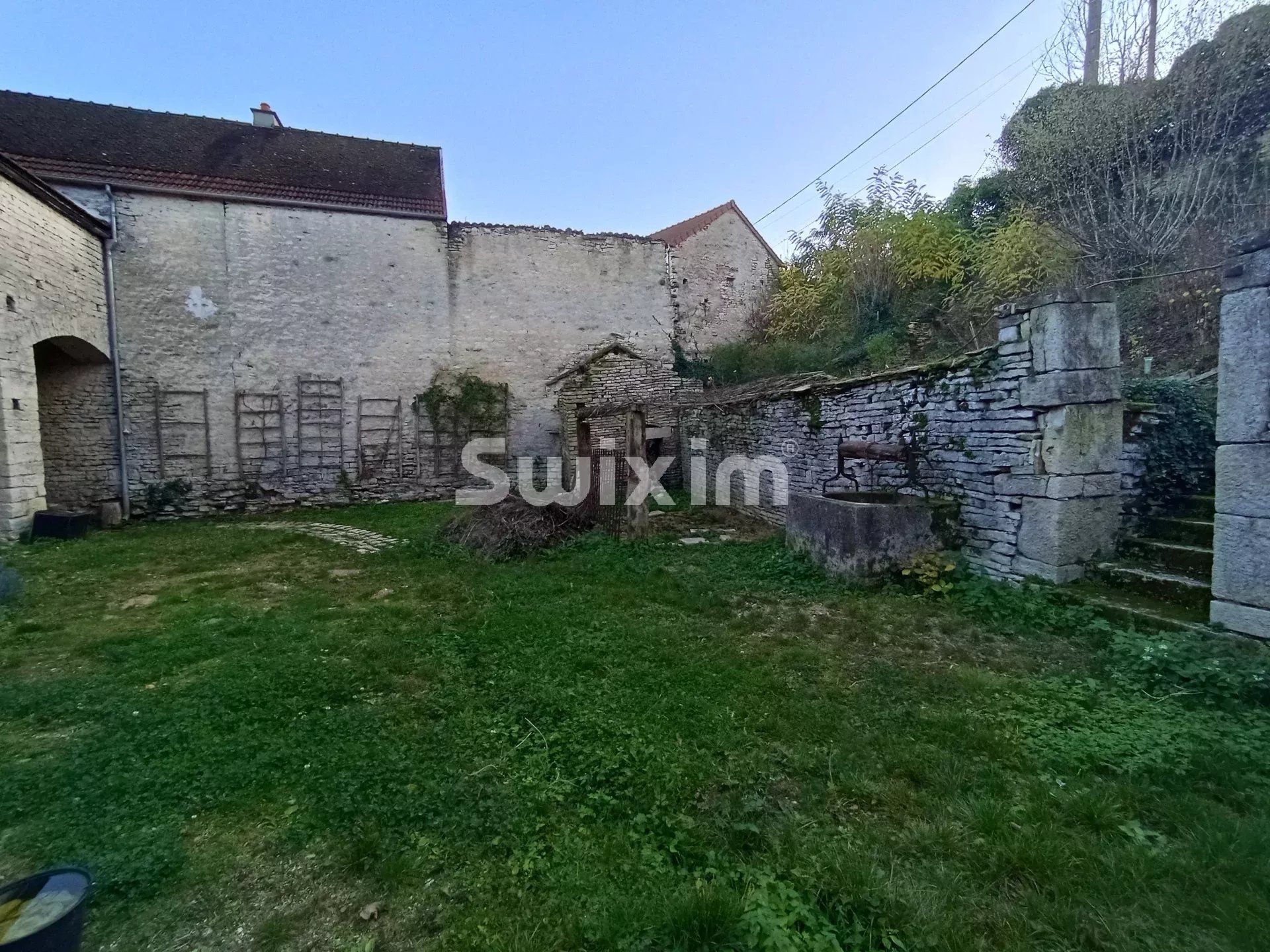 house 6 Rooms for sale on Aisy-sur-Armançon (89390)
