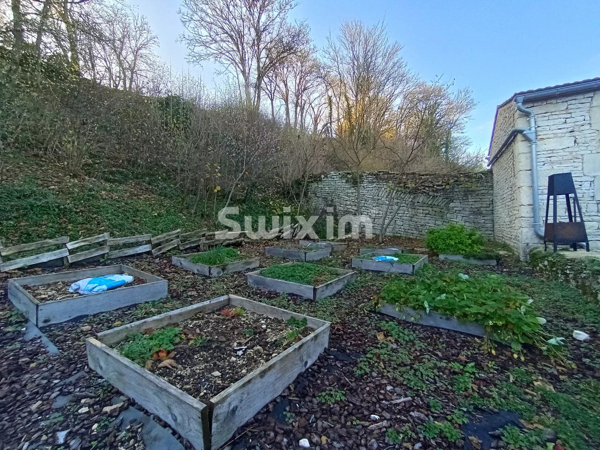 house 6 Rooms for sale on Aisy-sur-Armançon (89390)