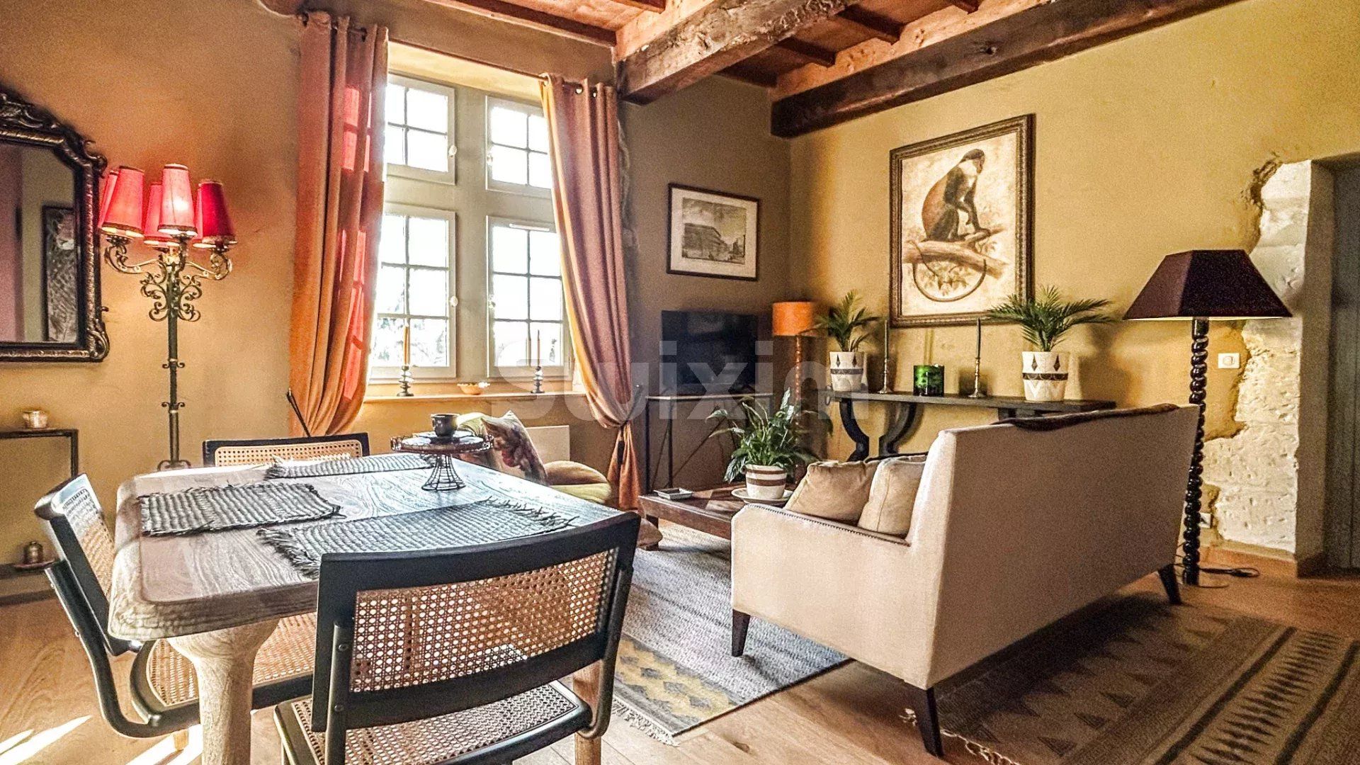 apartment 2 Rooms for sale on Uzès (30700)