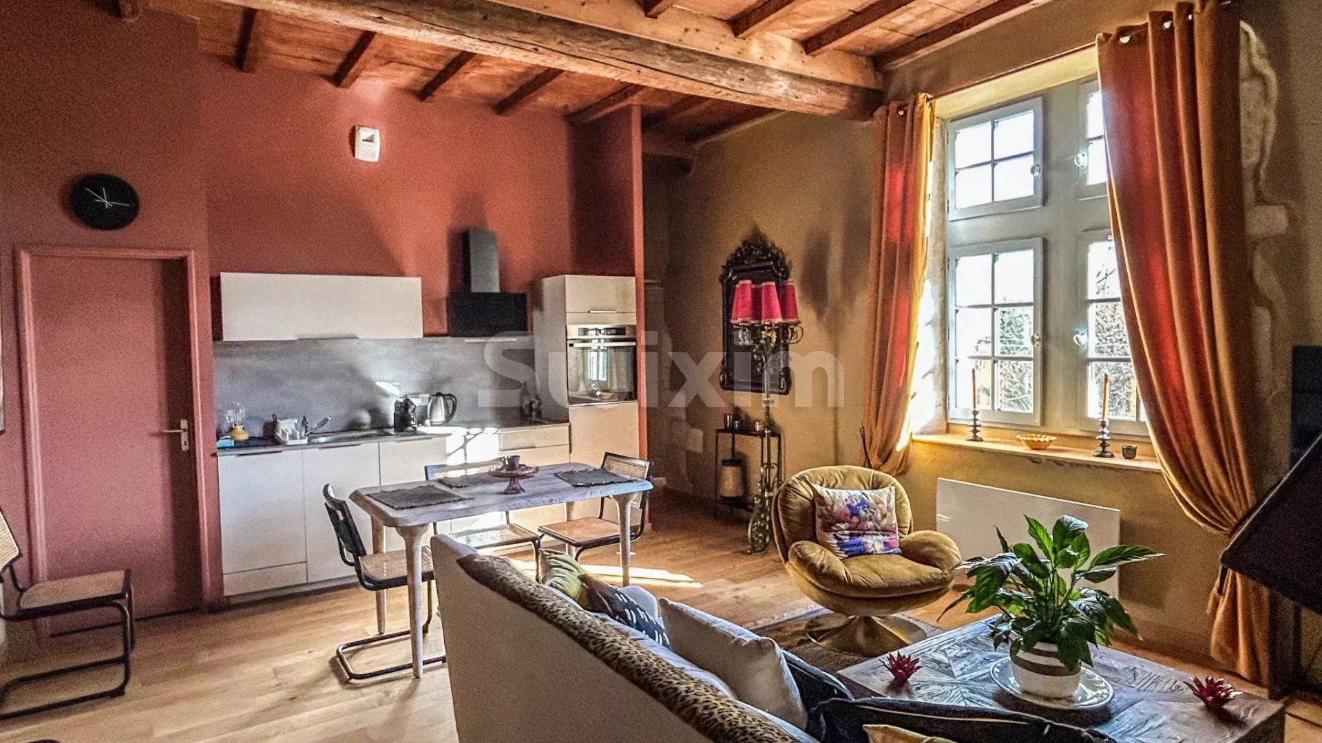 apartment 2 Rooms for sale on Uzès (30700)