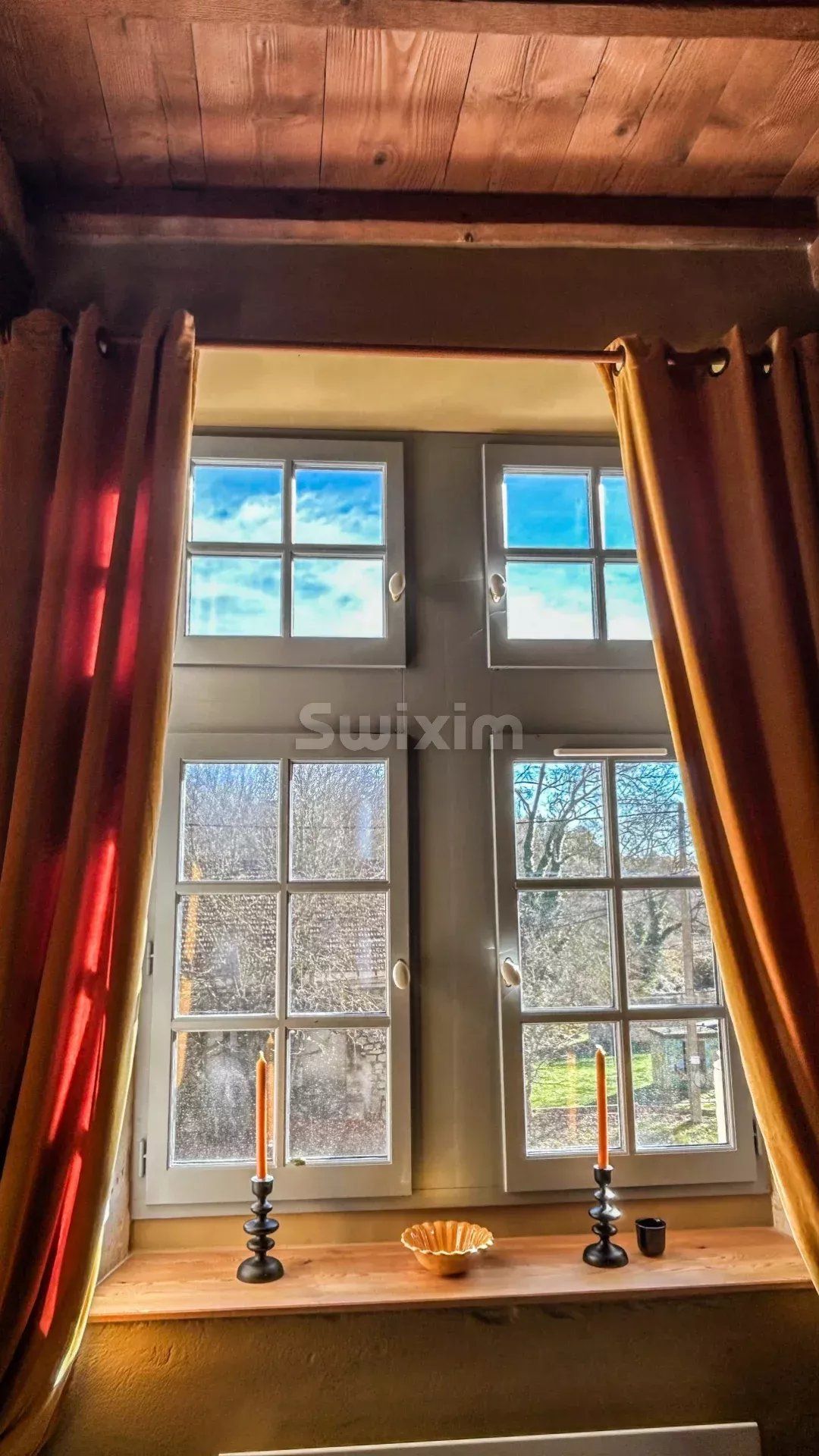 apartment 2 Rooms for sale on Uzès (30700)