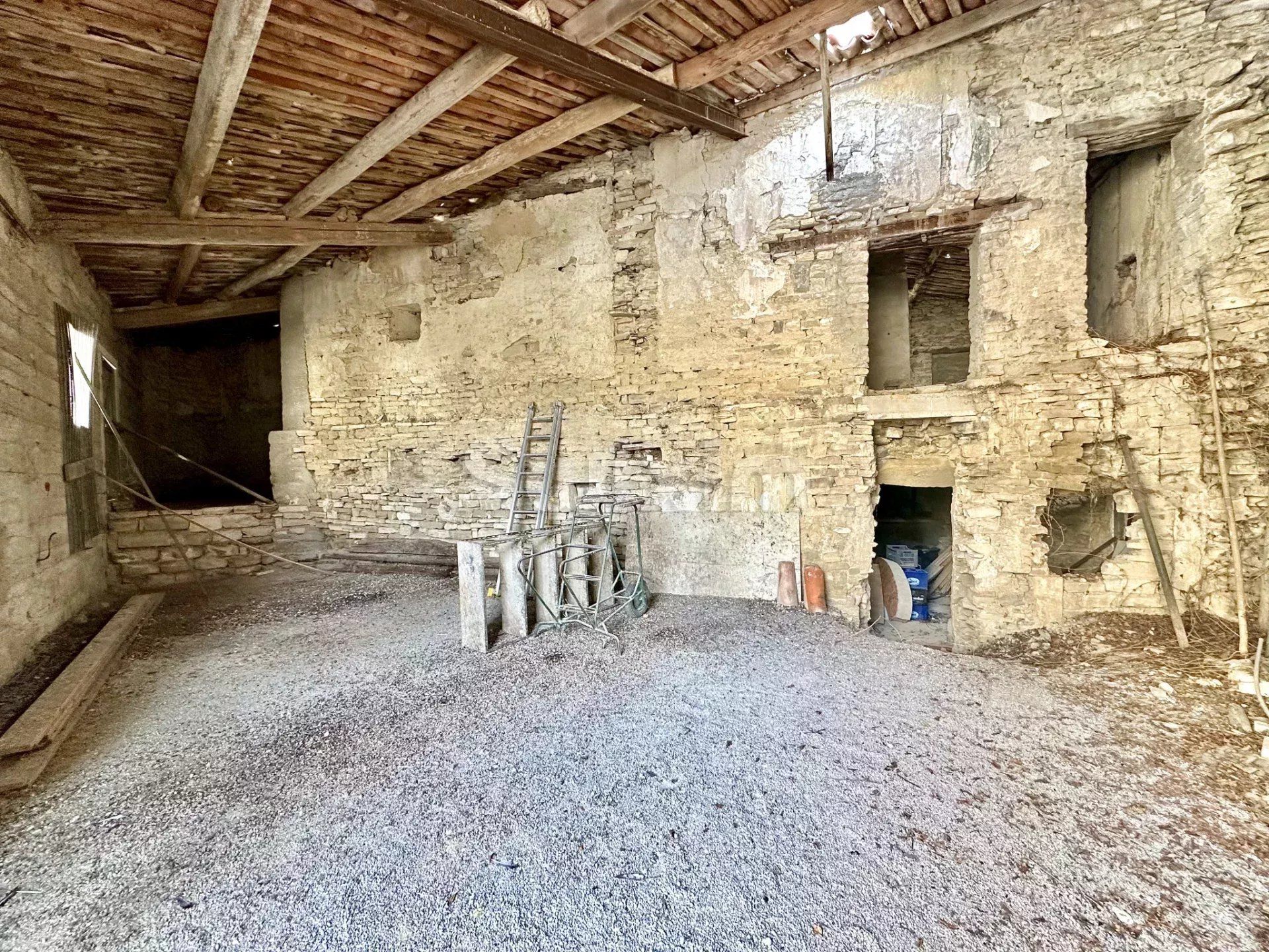 house 3 Rooms for sale on Vézénobres (30360)