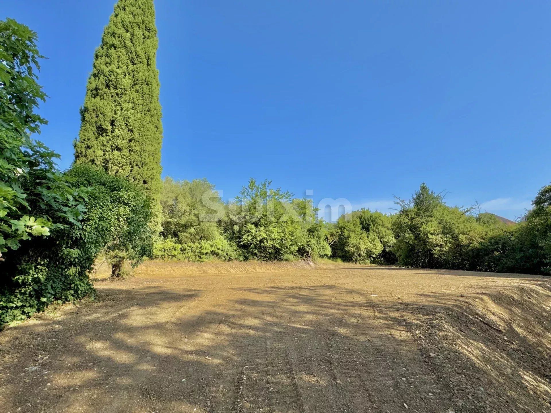 land for sale on Alès (30100)