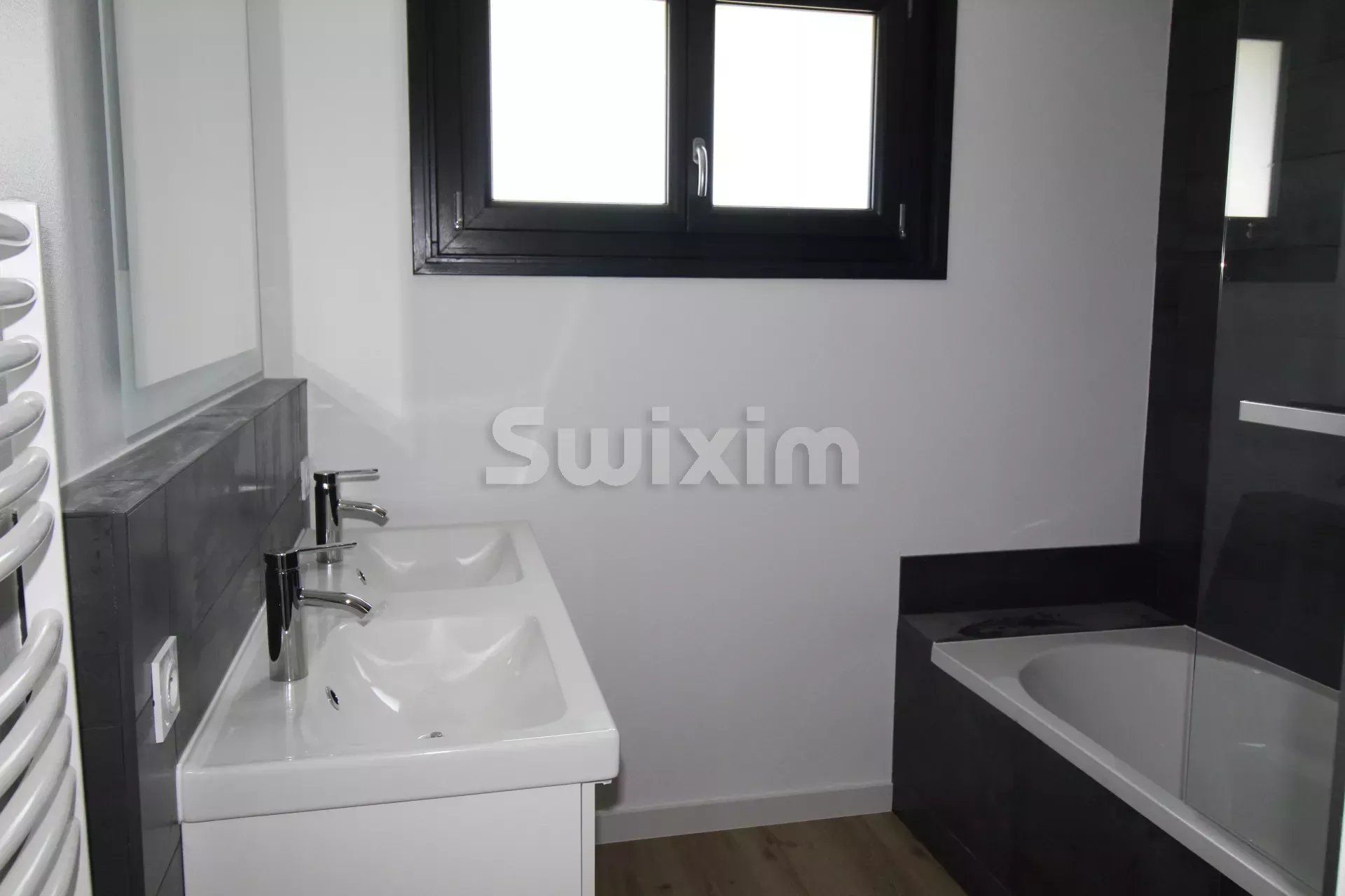 casa 5 Camere in affitto su Saint-Laurent-en-Grandvaux (39150)