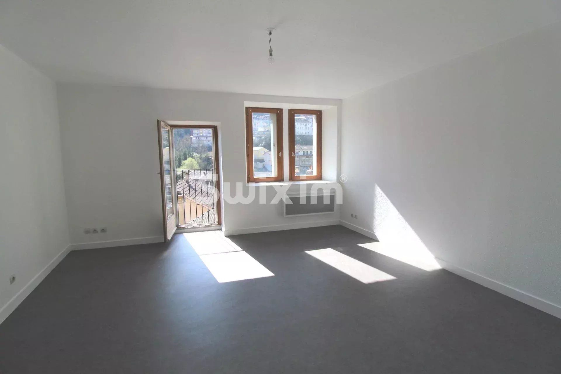 Alquiler Apartamento Saint-Claude 1&nbsp;sala 28&nbsp;m²