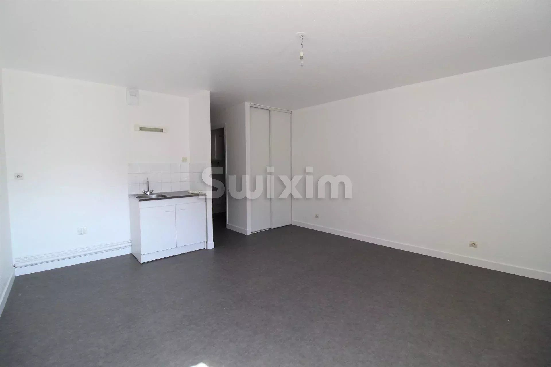 Alquiler Apartamento Saint-Claude 1 sala 28 m²