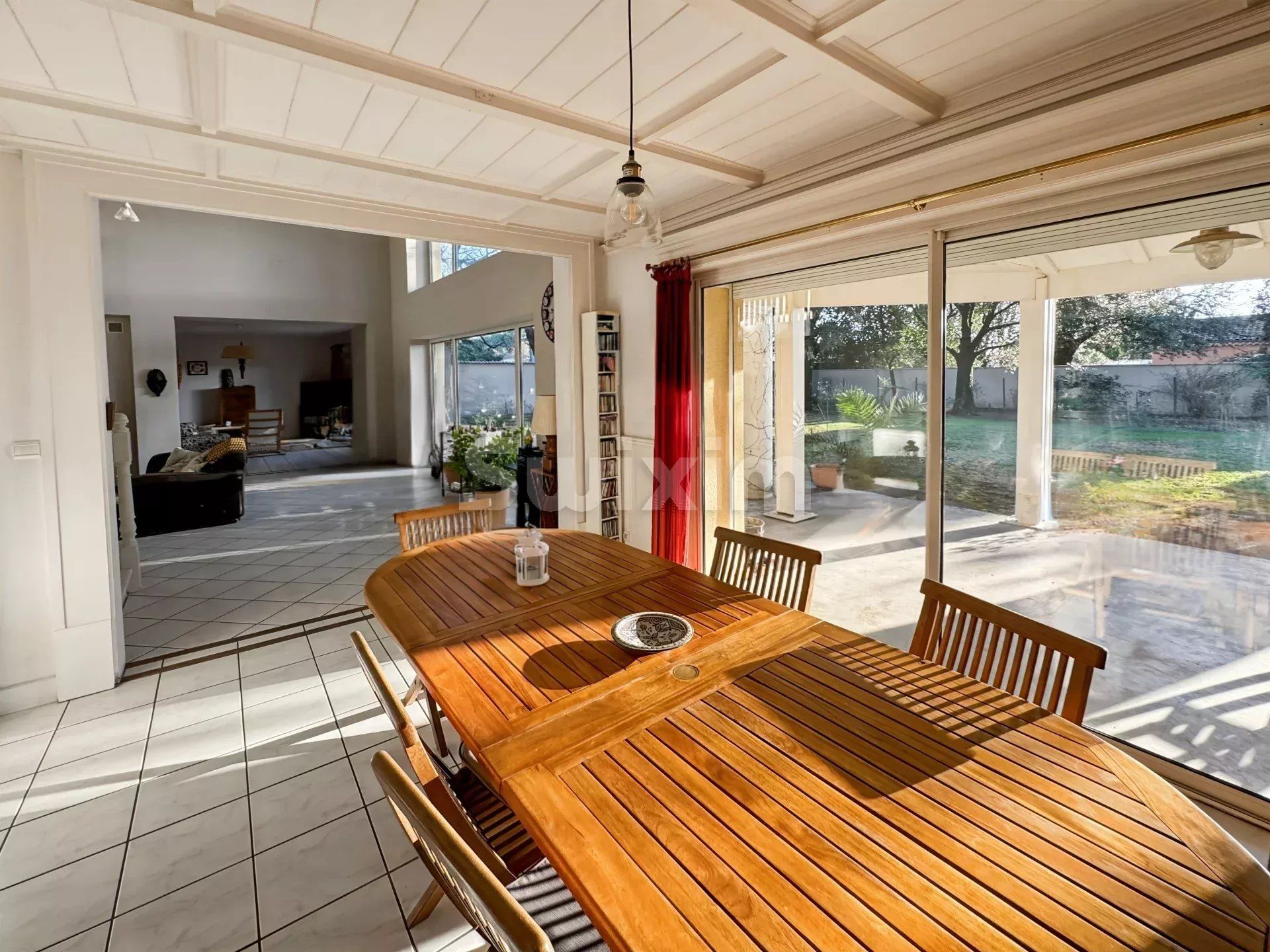 house 8 Rooms for sale on Montélimar (26200)