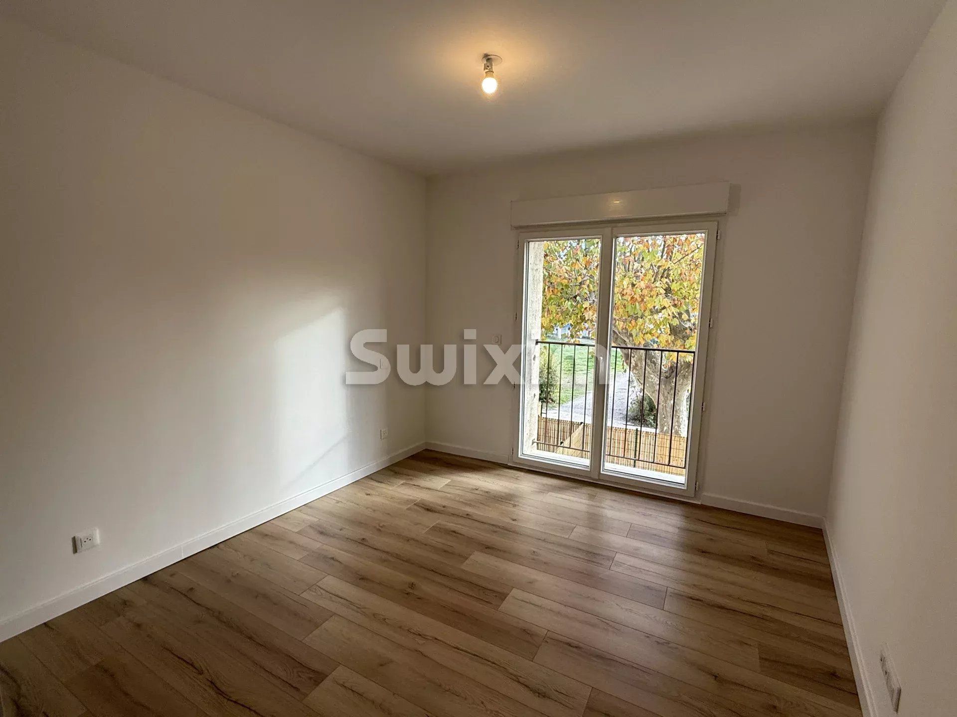 appartamento 4 Camere in affitto su Jonquières (84150)