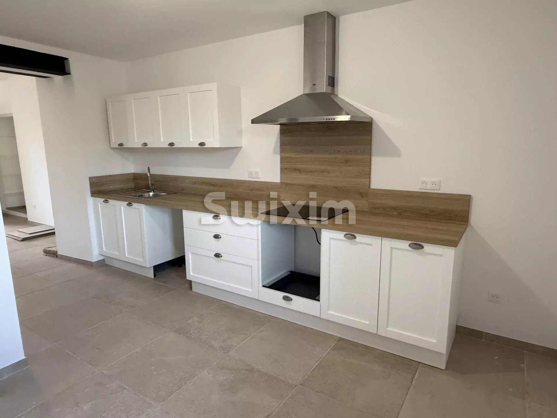 appartamento 4 Camere in affitto su Jonquières (84150)