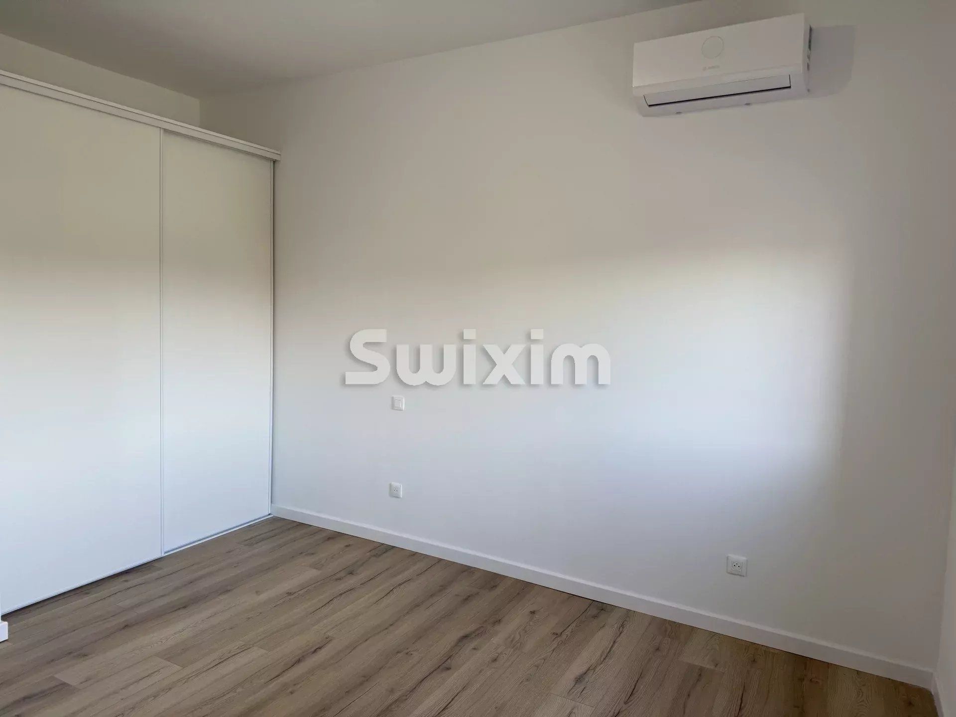 appartamento 4 Camere in affitto su Jonquières (84150)