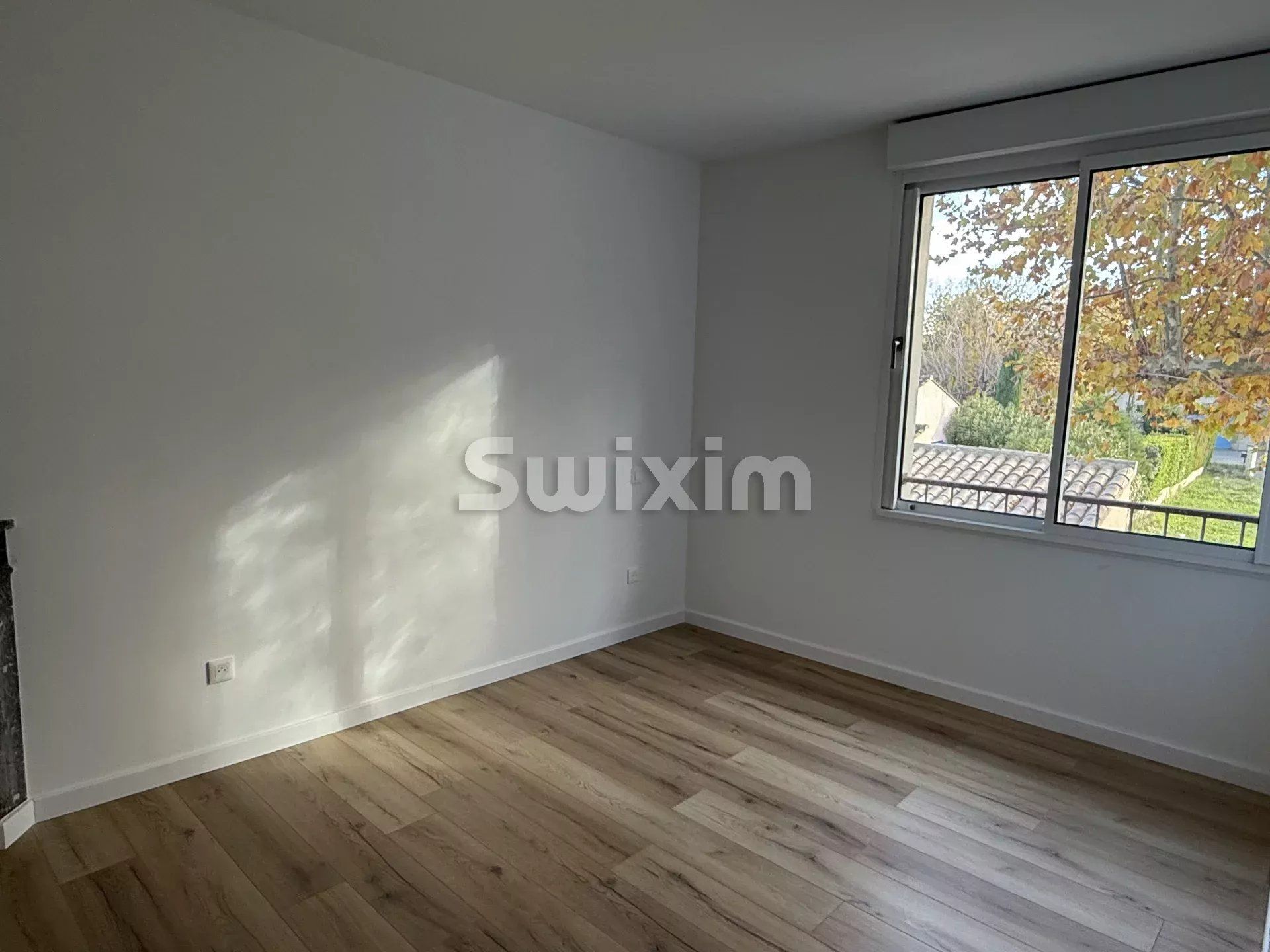 appartamento 4 Camere in affitto su Jonquières (84150)