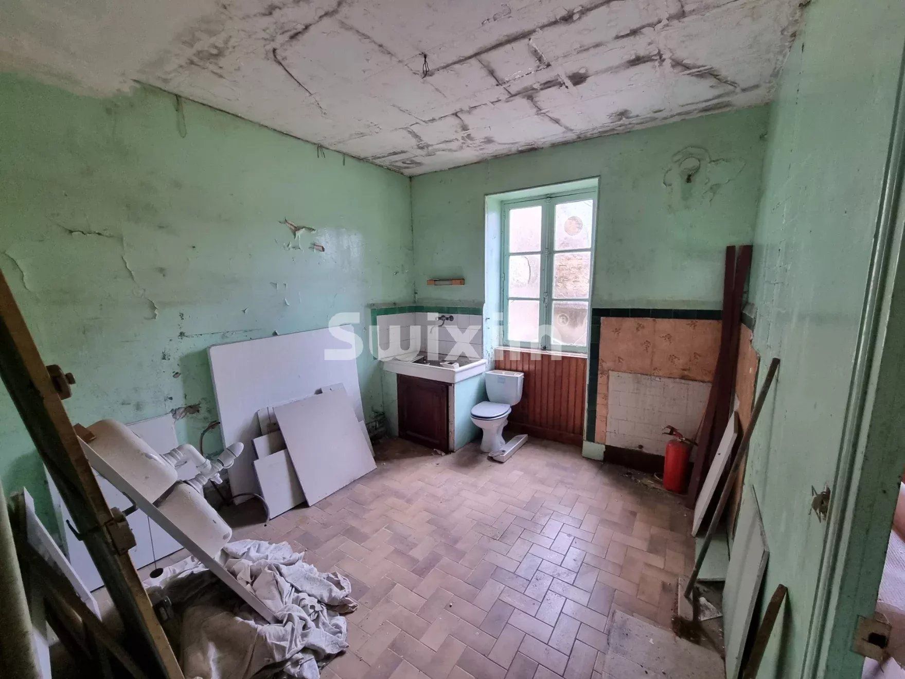 immobile 10 Camere in vendita su Clamecy (58500)