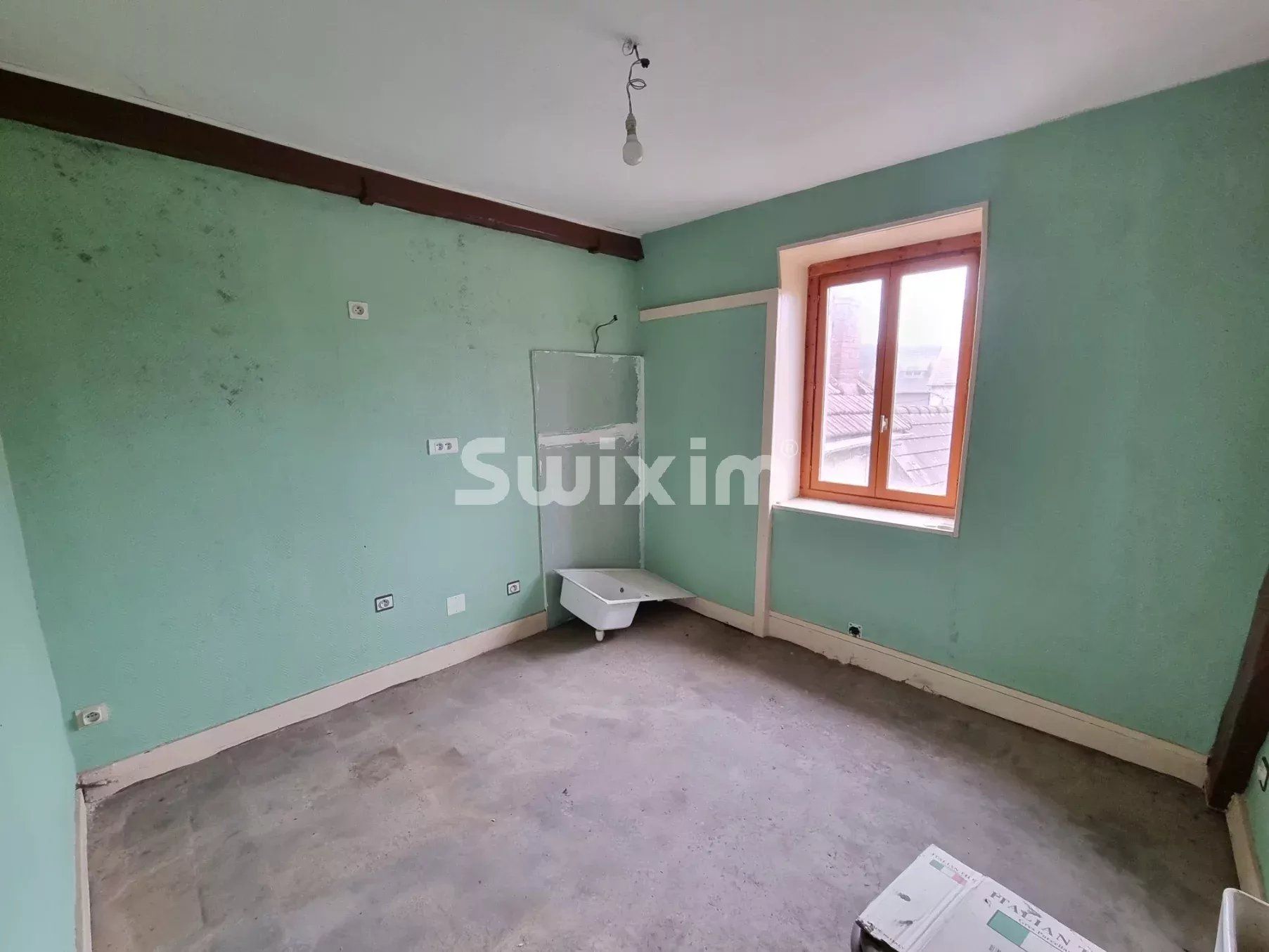 immobile 10 Camere in vendita su Clamecy (58500)