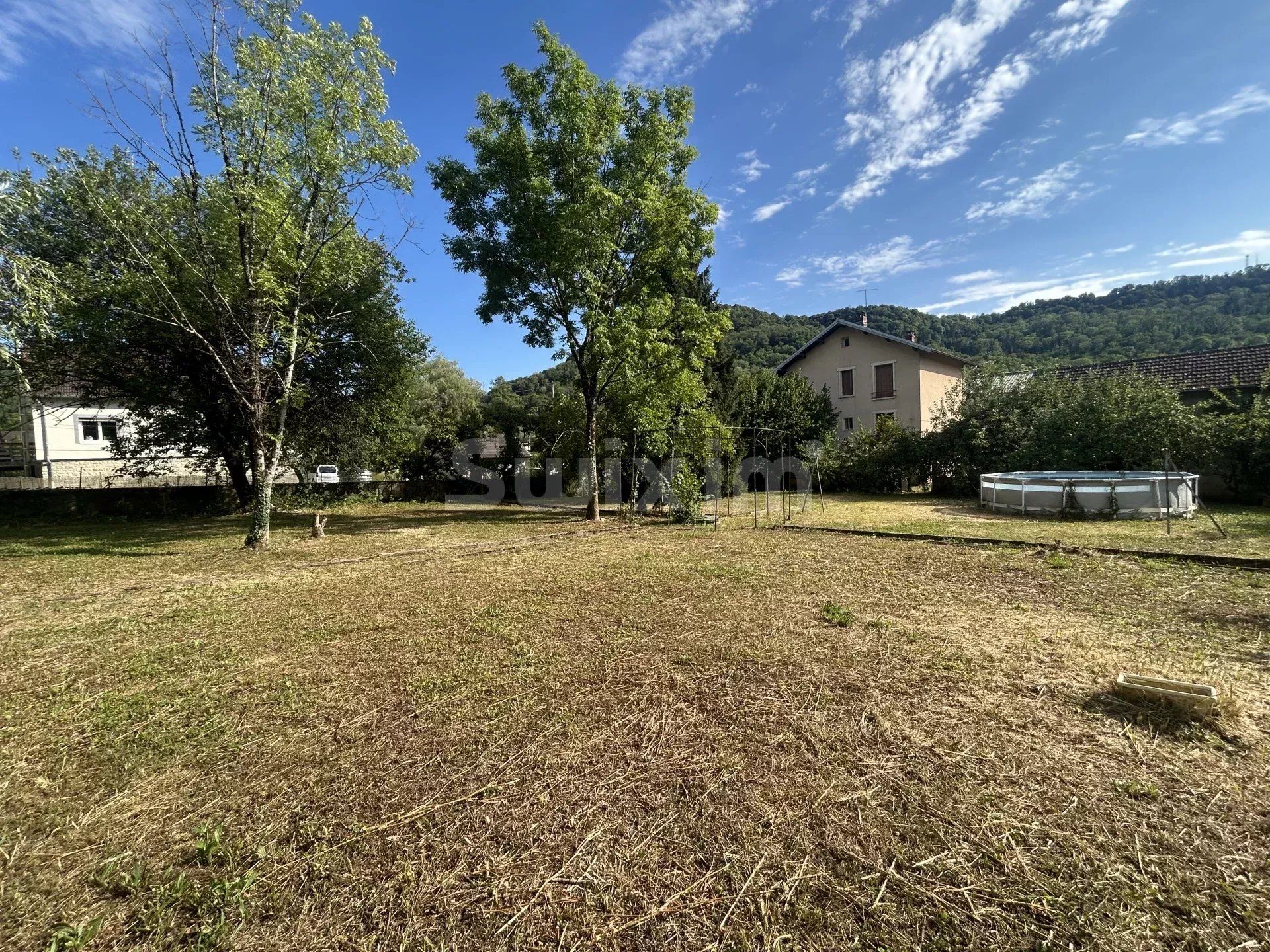 haus 6 Zimmer zum verkauf auf Lons-le-Saunier (39000)