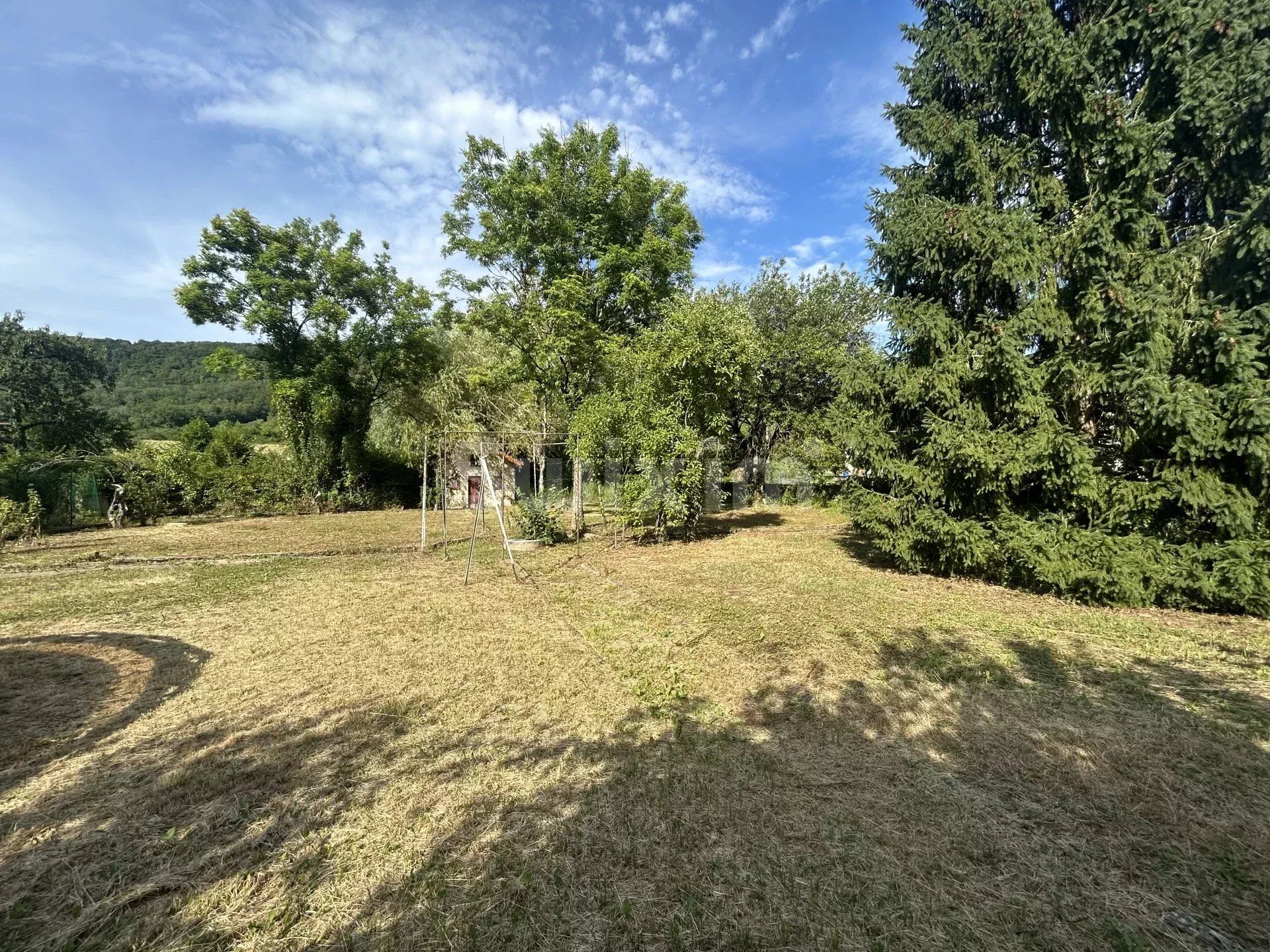 haus 6 Zimmer zum verkauf auf Lons-le-Saunier (39000)