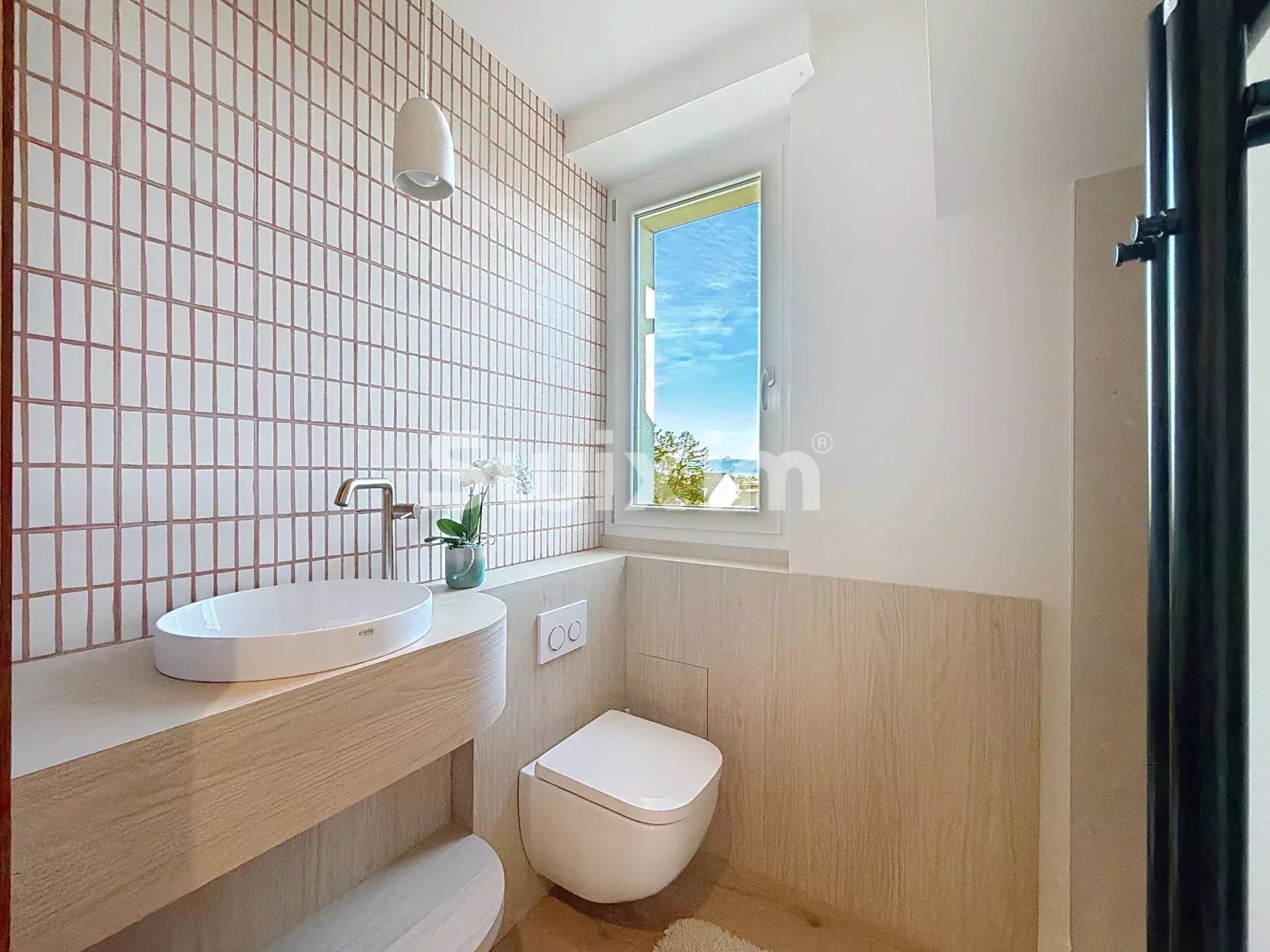 appartamento 1 camera in vendita su Divonne-les-Bains (01220)