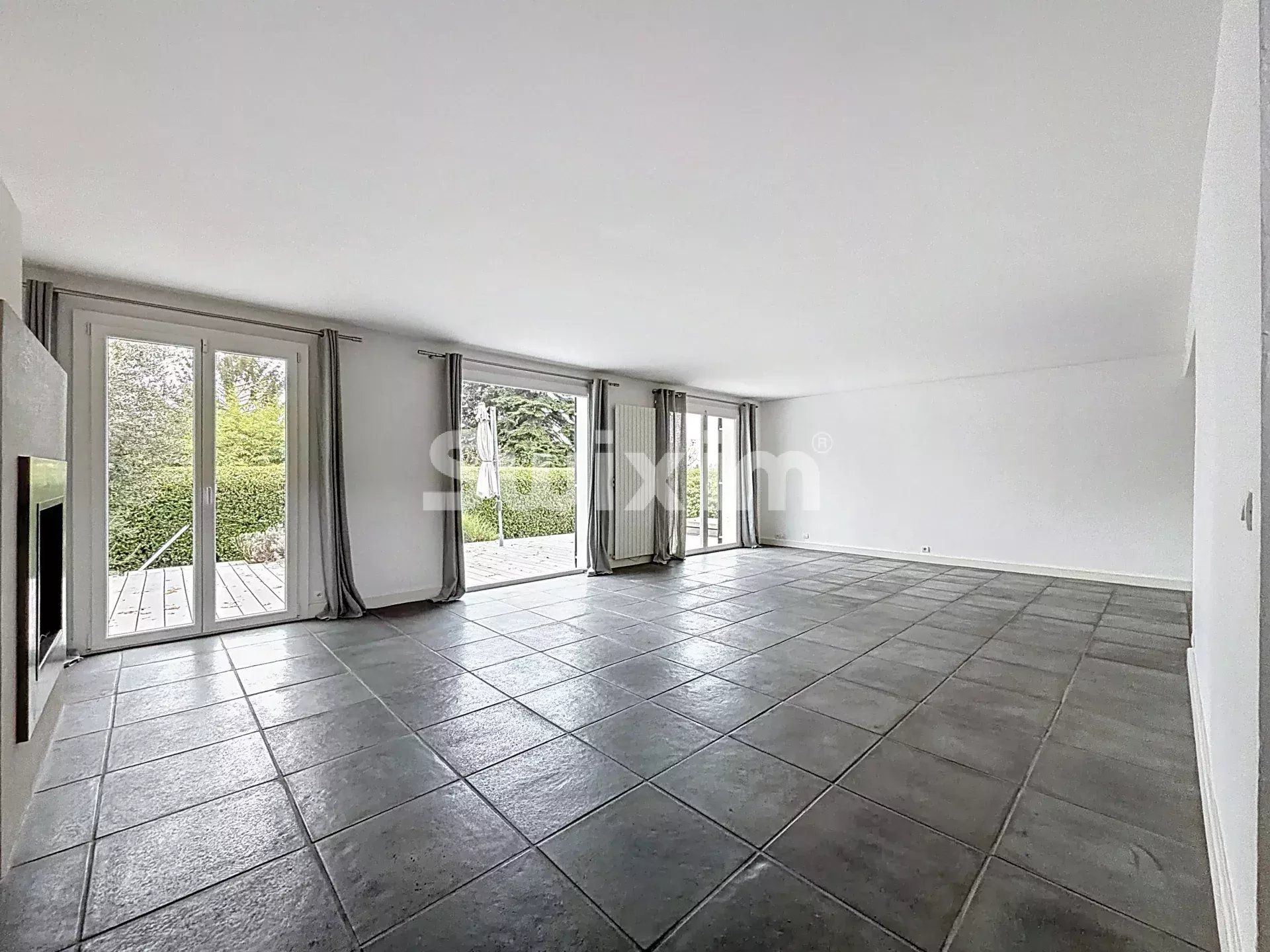 haus 7 Zimmer zum verkauf auf Sauverny (01220)