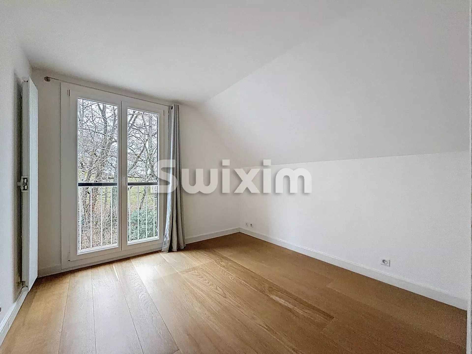 casa 7 Camere in vendita su Sauverny (01220)