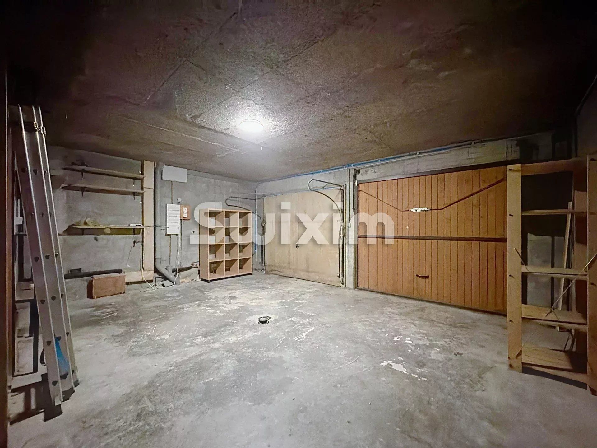 casa 7 Camere in vendita su Sauverny (01220)