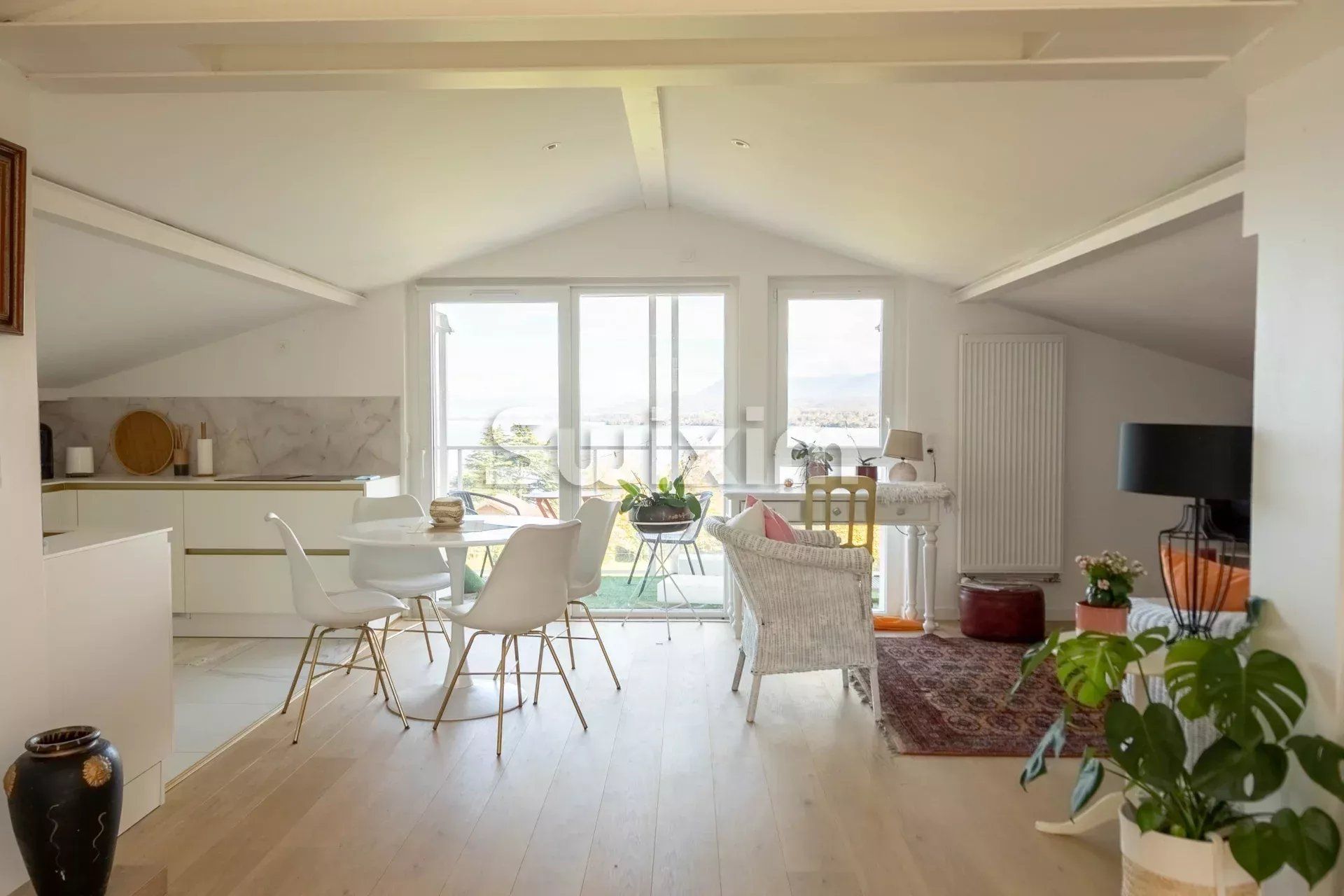 apartamento 1 sala para aluguer sobre Excenevex (74140)