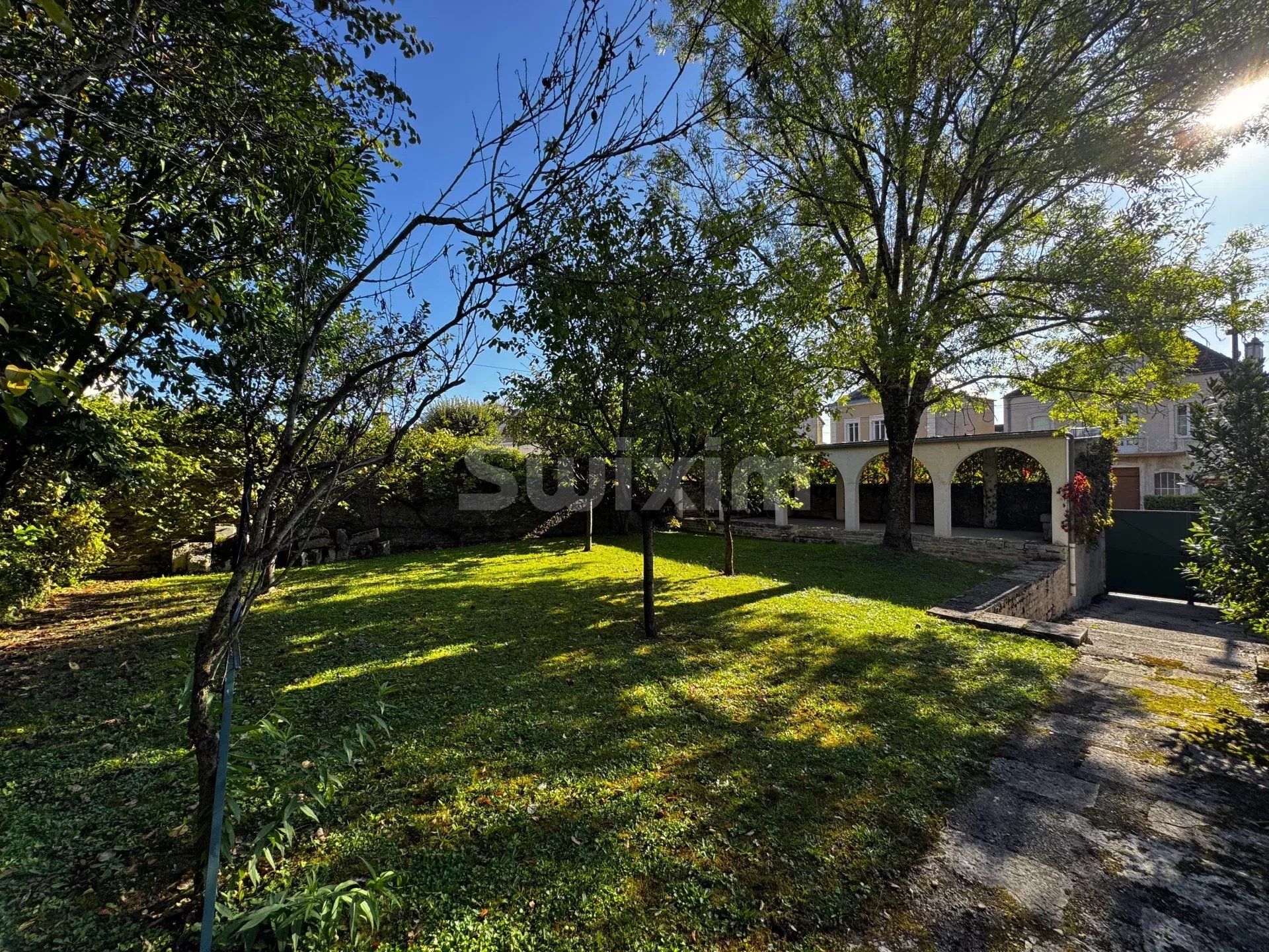 maison 18 Pièces en vente sur Montbard (21500)